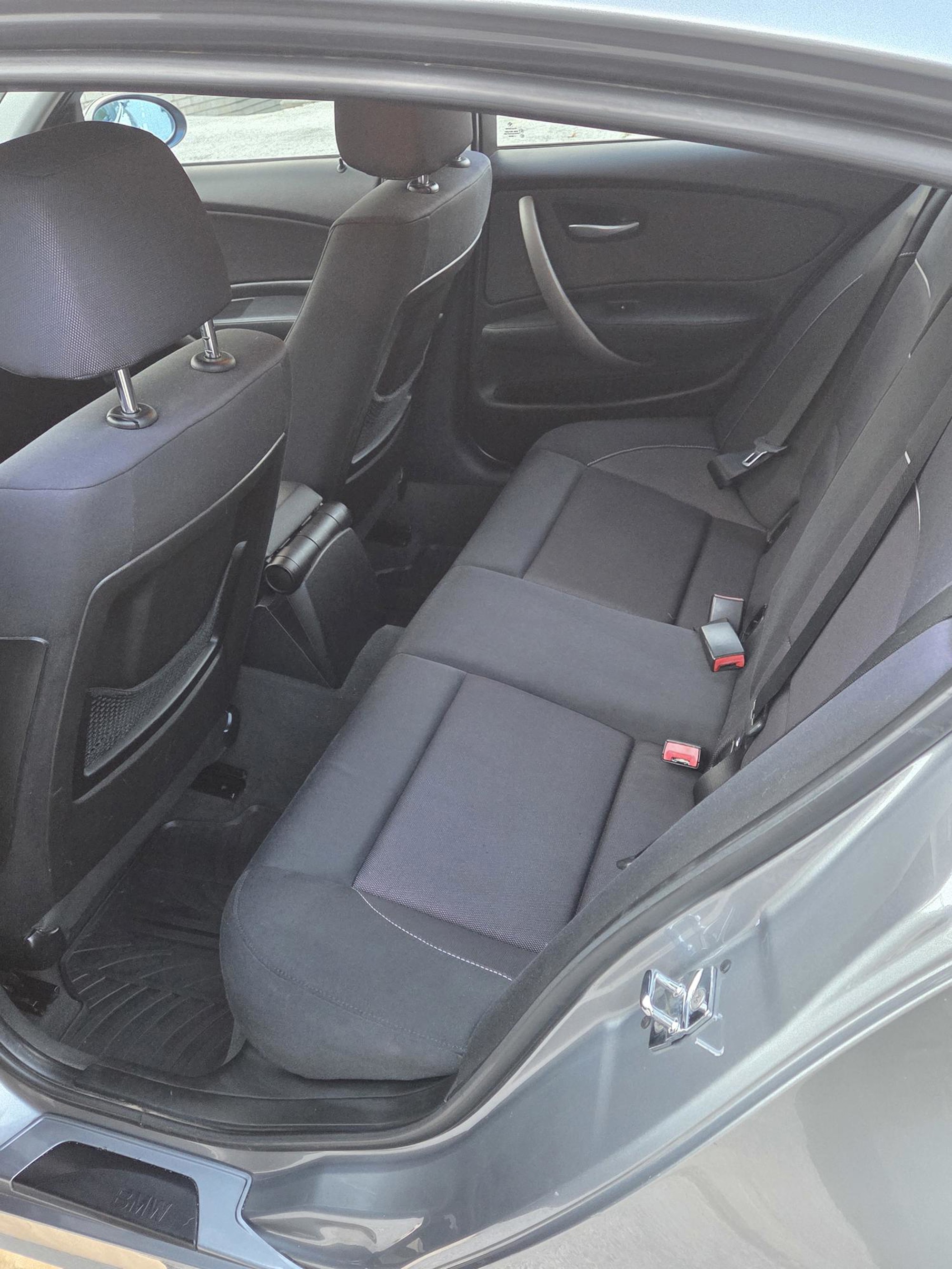 BMW 118d,105 kW,2008.g.,250tkm,4.000€,, fotografija 10
