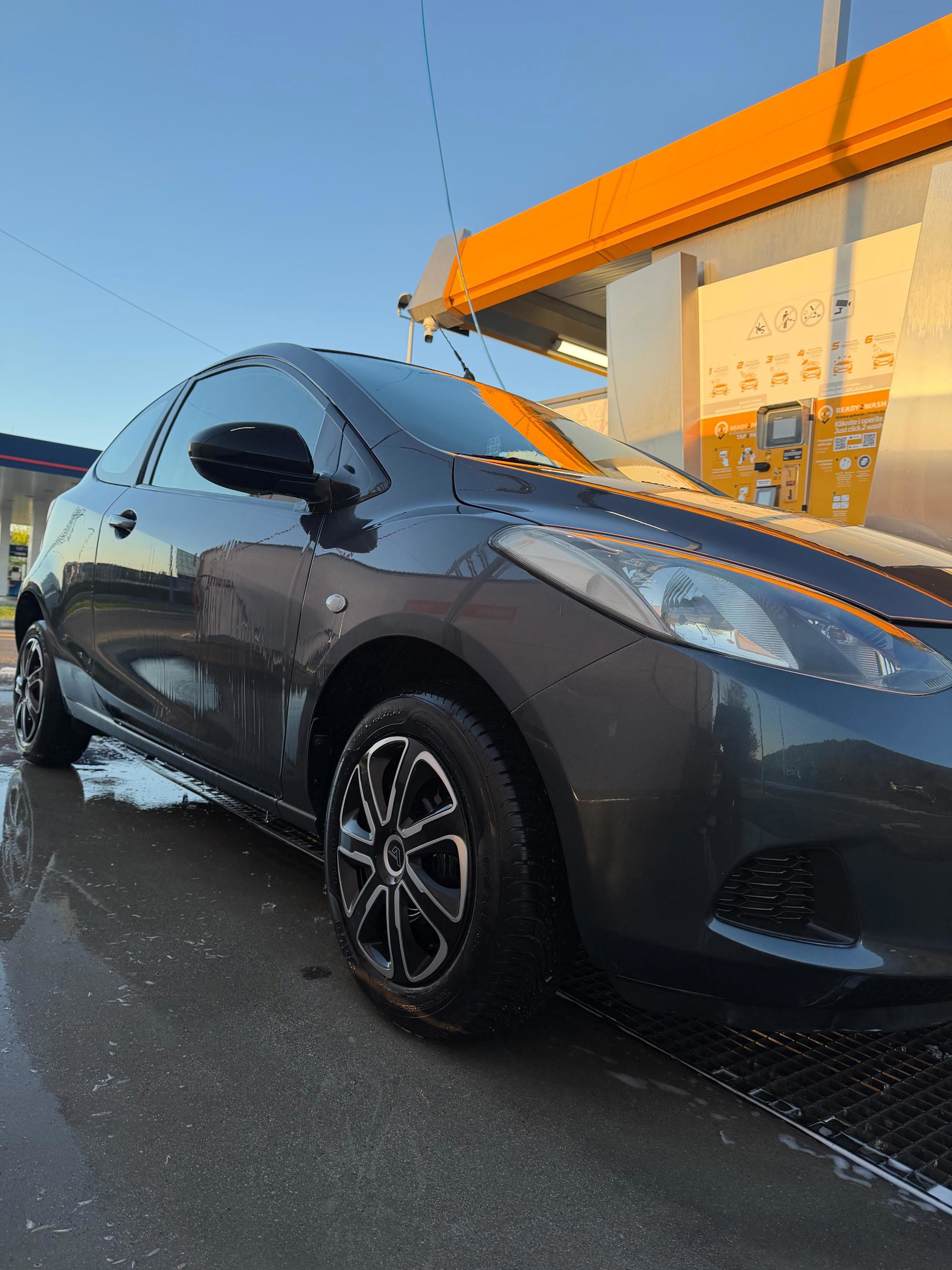 Mazda 2 1.4cd, fotografija 3