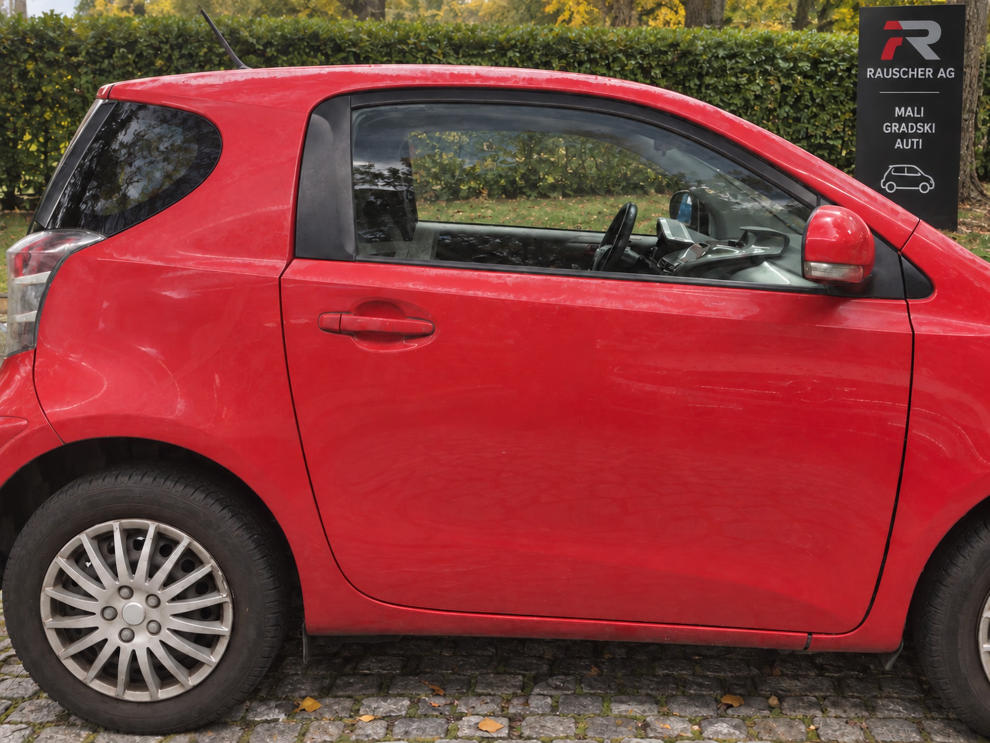 Toyota iQ 1,0 VVT-i - TJEDNI JESENSKI BONUS- MADE IN JAPAN, fotografija 4