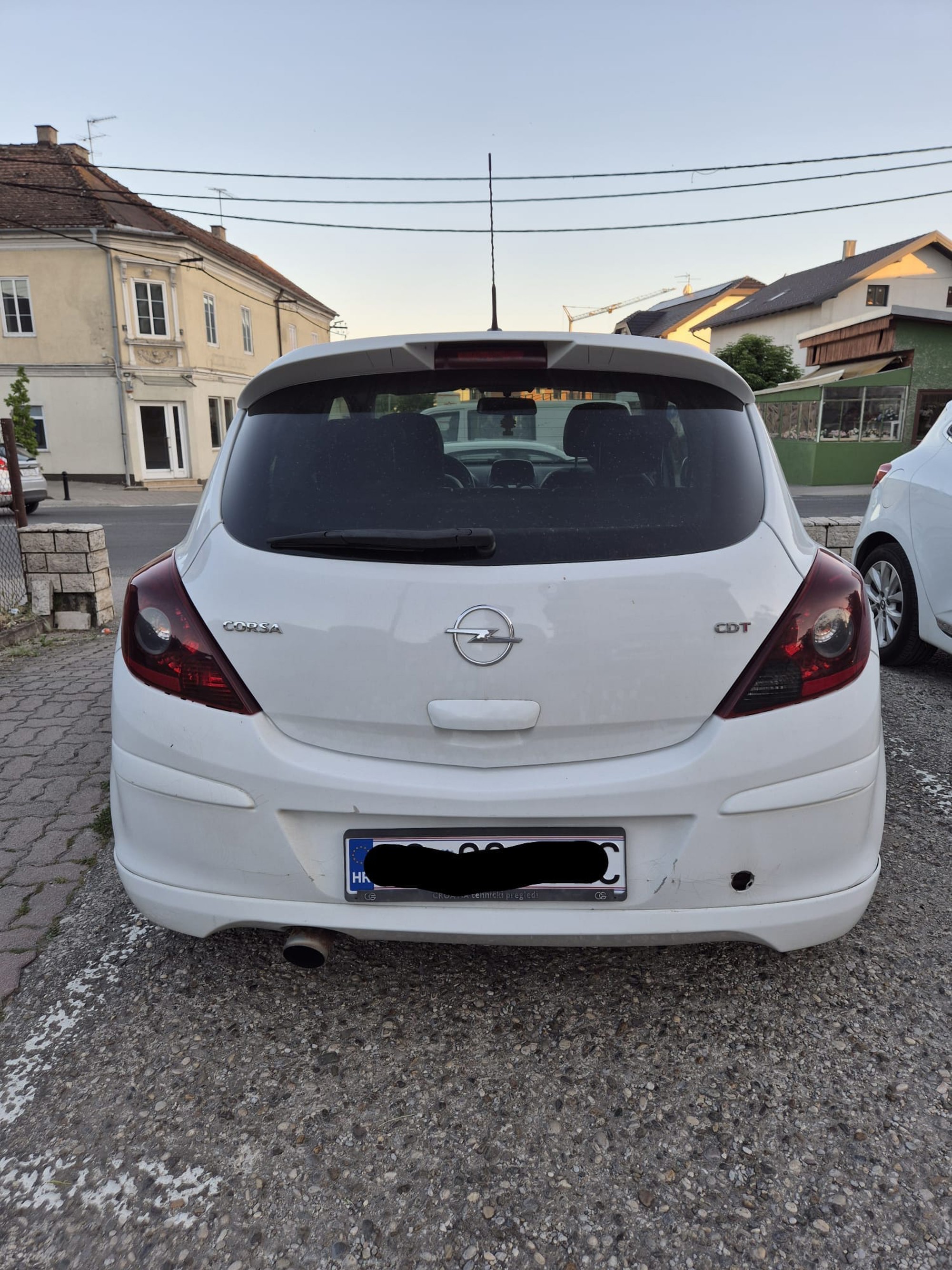 Opel Corsa 1.3 cdti OPC line LIMITED EDITION, fotografija 4