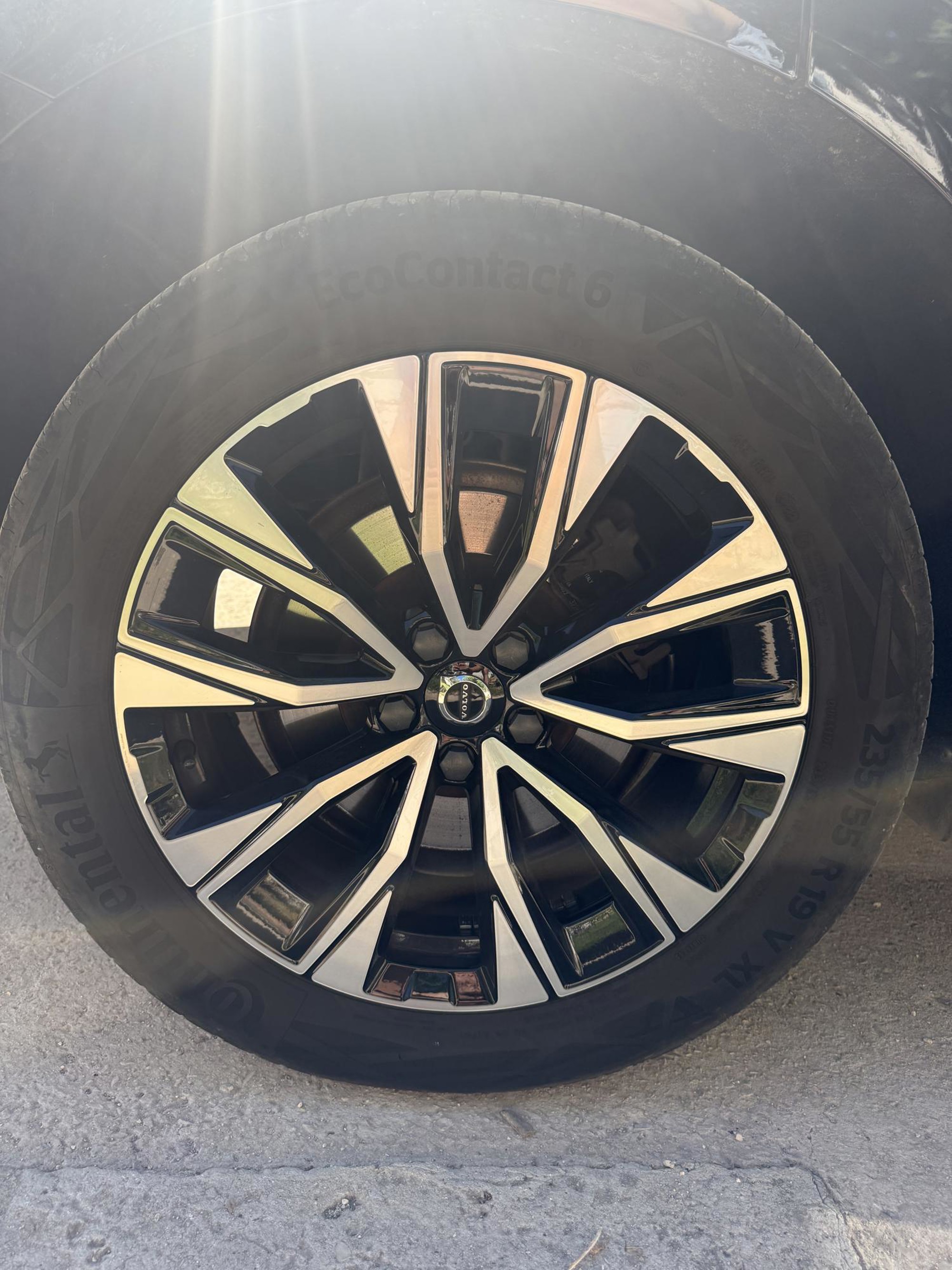 Volvo xc60 plus bright Inscription, fotografija 2