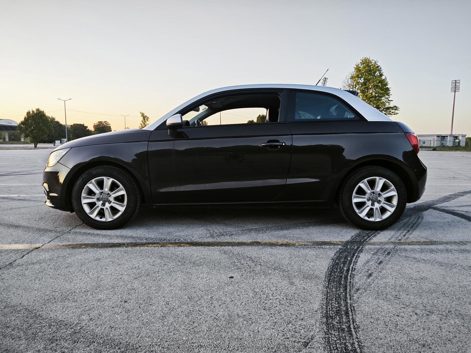 Audi A1, 1,6 TDI 8x, 2011., fotografija 3