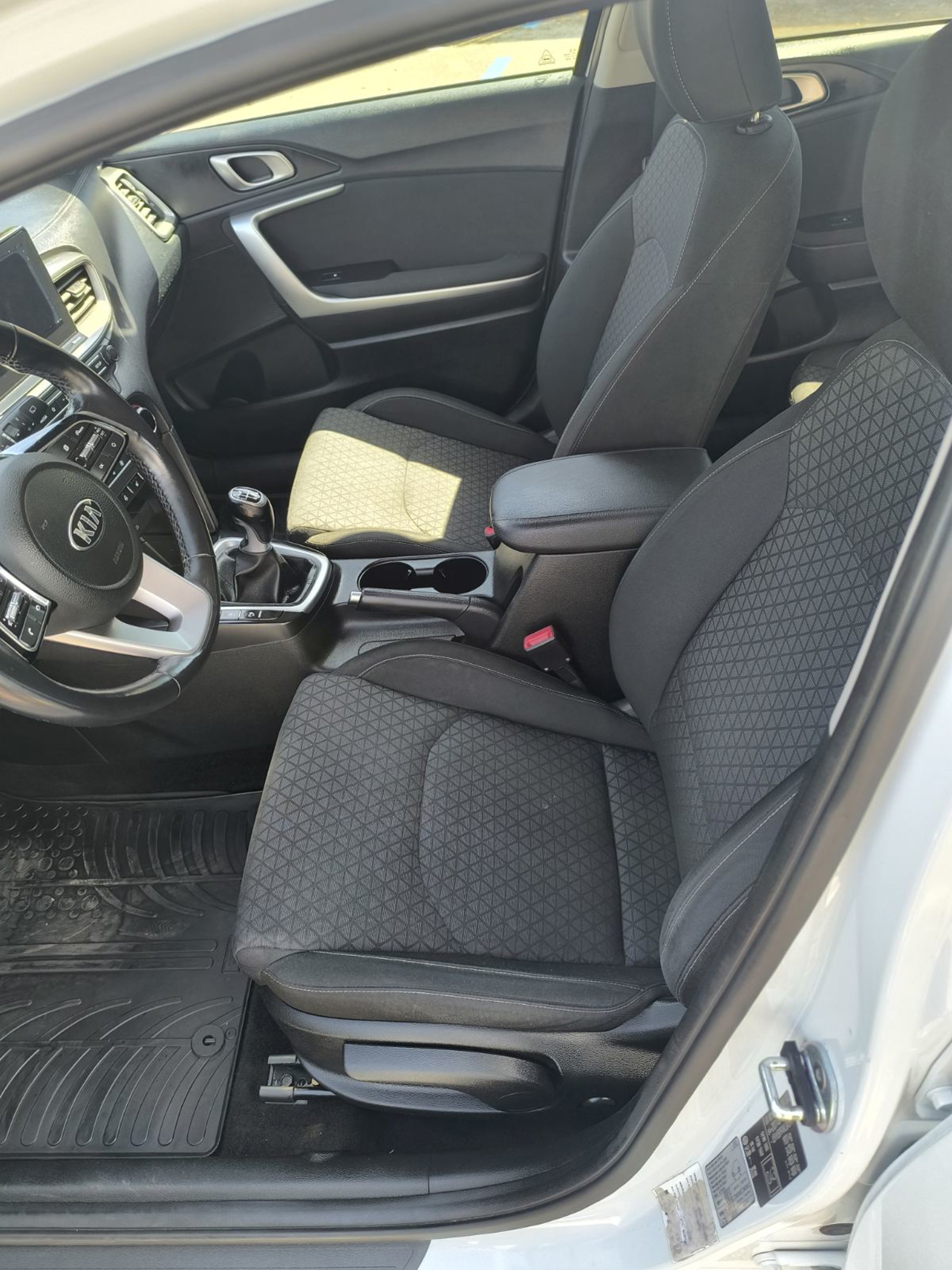 Kia ceed sw, fotografija 9