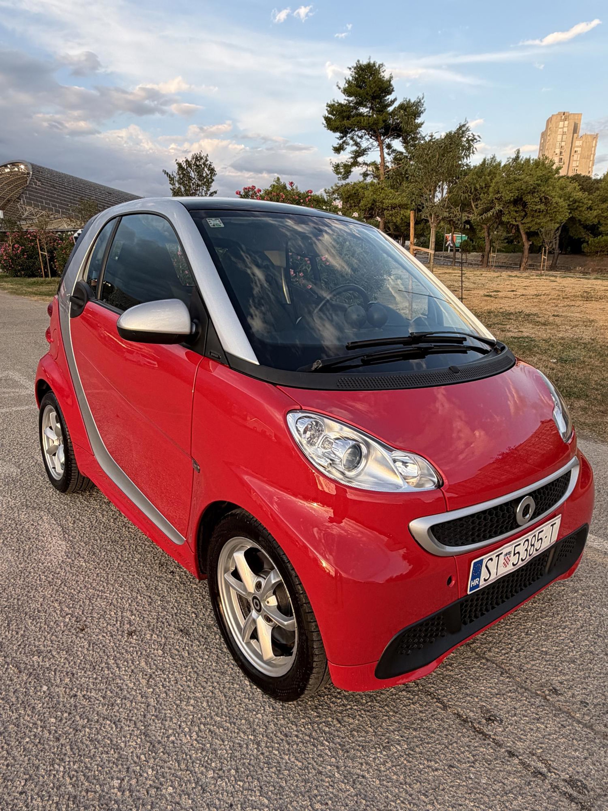 Smart ForTwo 1.0mhd Passion | Servo Volan | Top Stanje | Reg. do 07/27, fotografija 2
