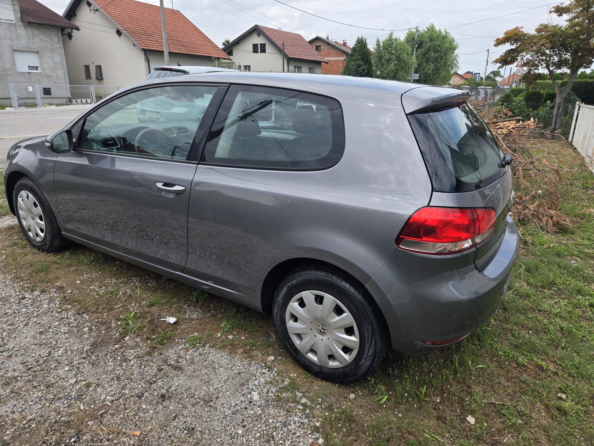 Prodajem auto, fotografija 2