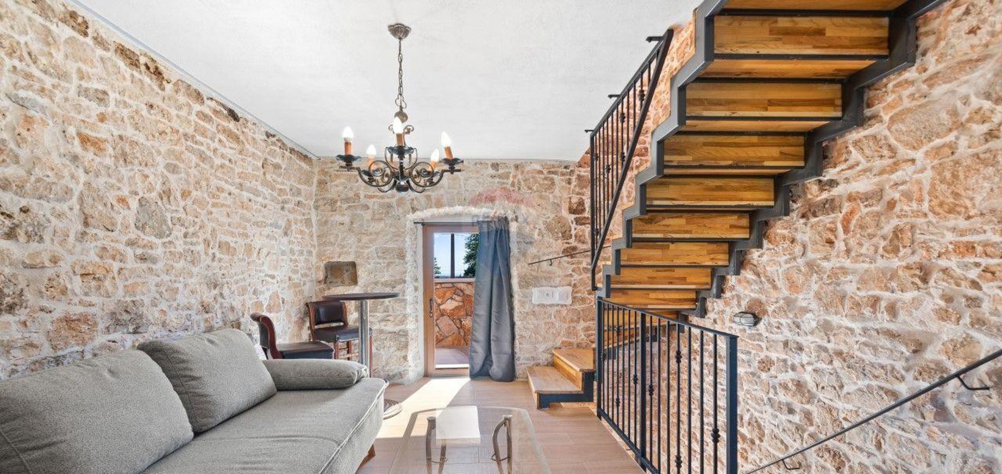 Poreč, okolica, lijepa kamena kuća za najam — slika 1