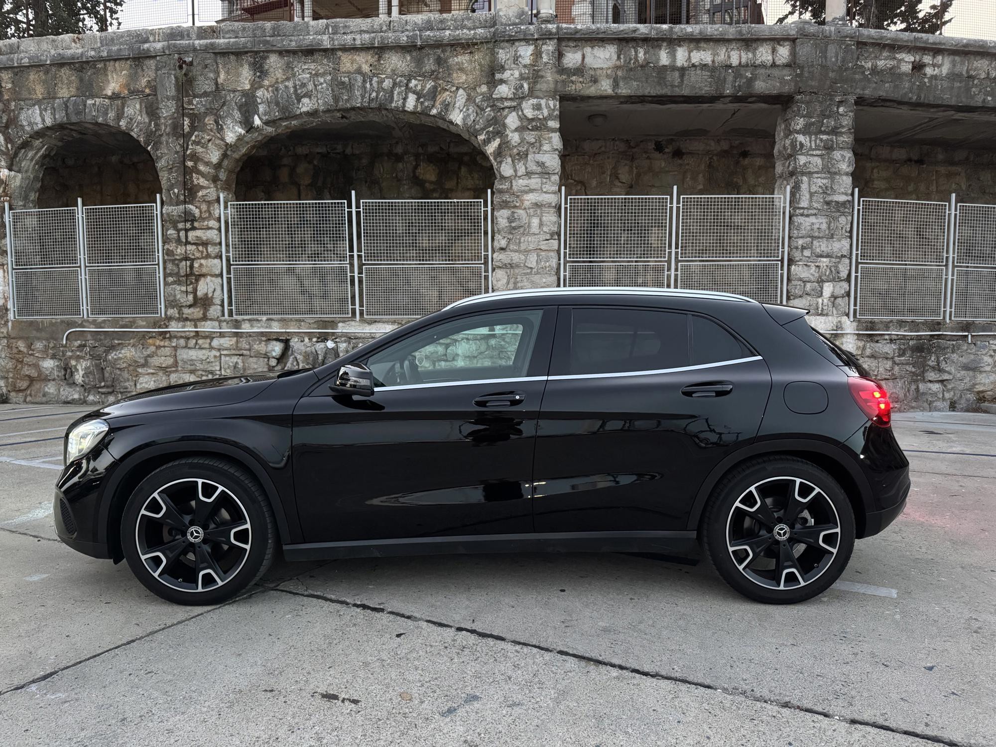Mercedes Gla 220d 4matic 62000km, fotografija 2