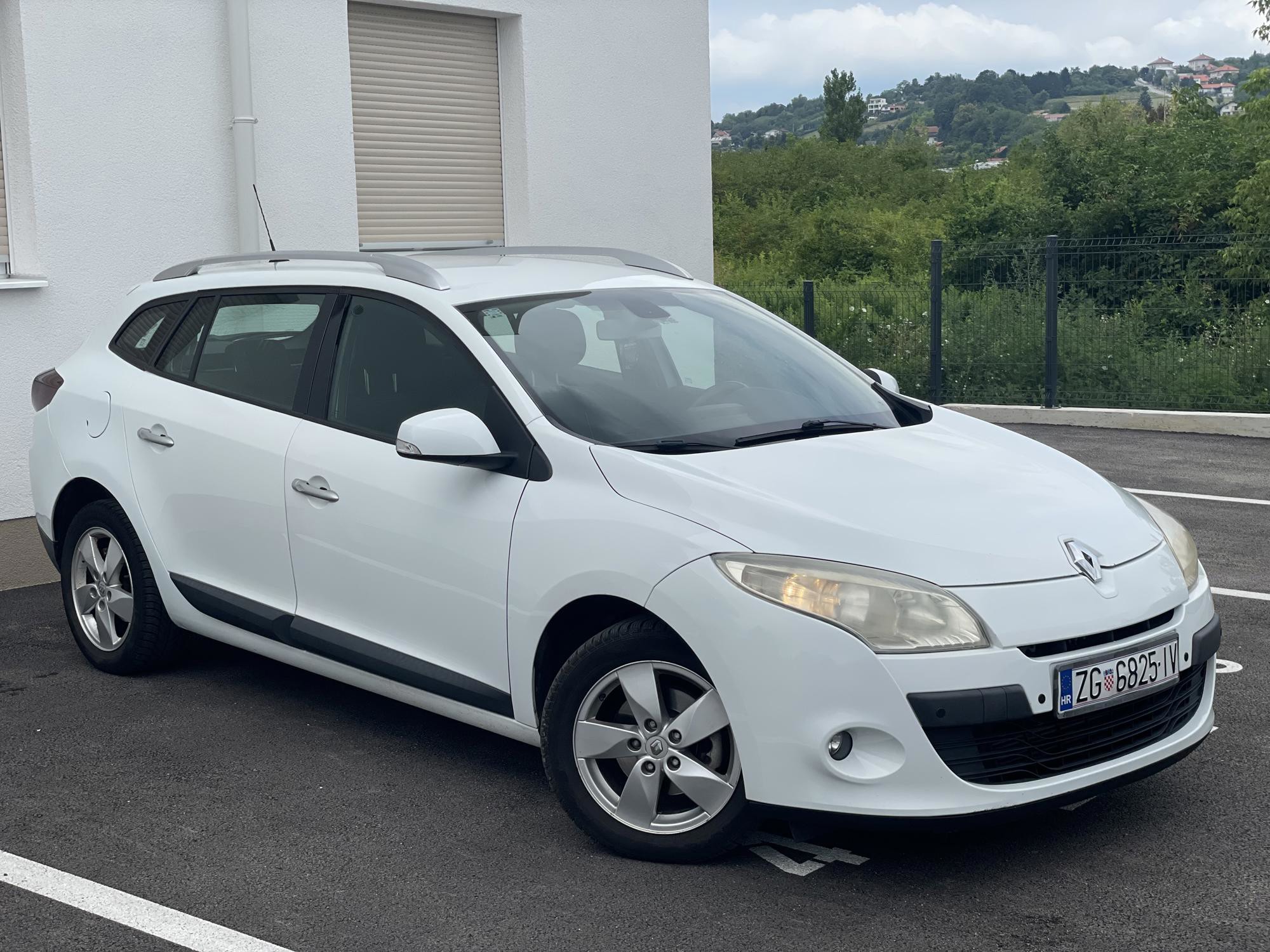 Renault megane 1.5dci, fotografija 2