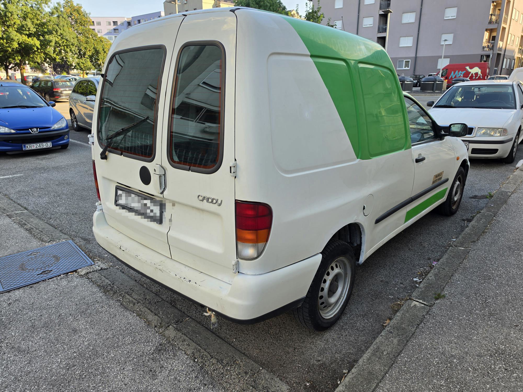 VW Caddy reg 7/27, fotografija 3