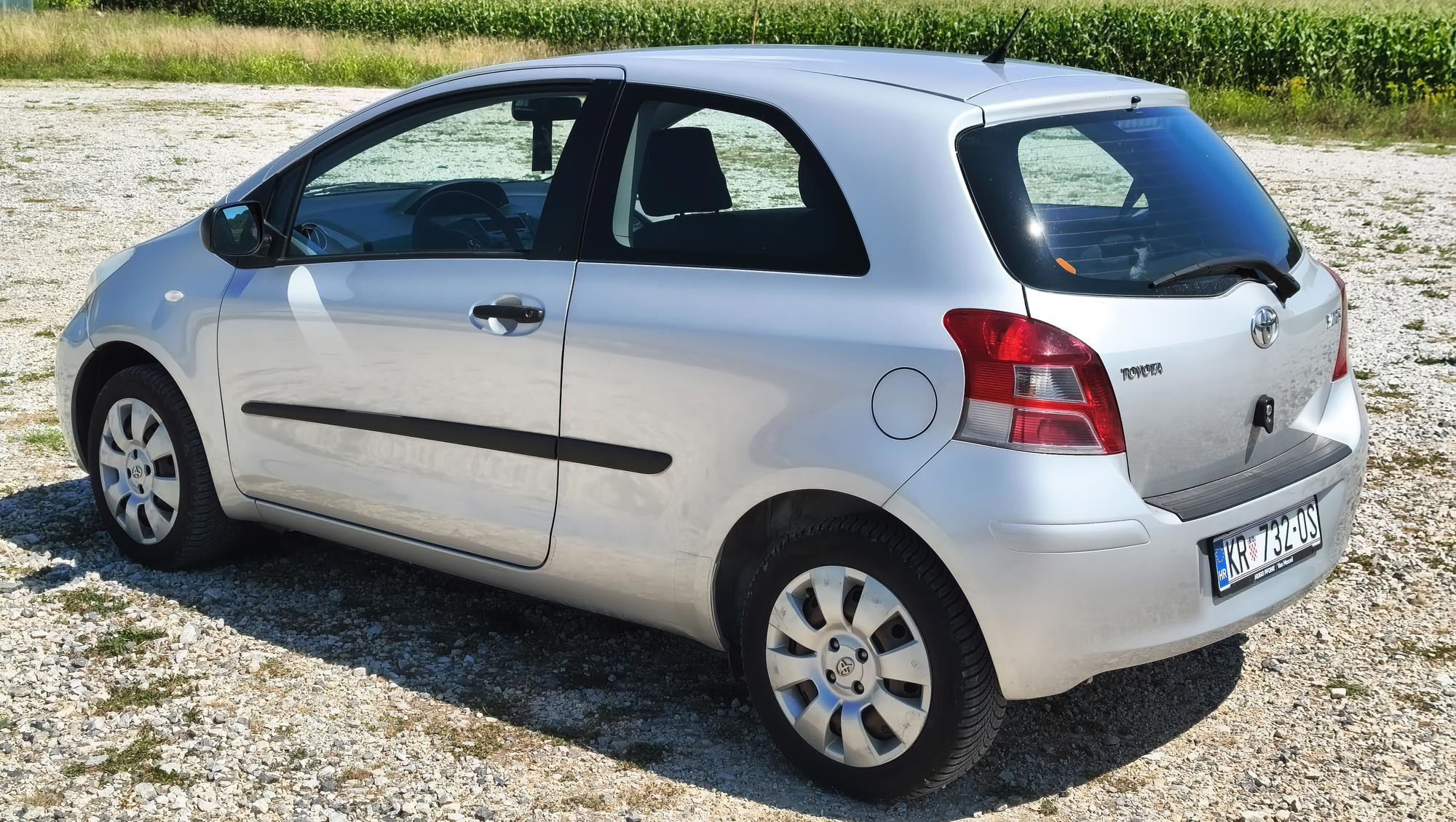 Toyota Yaris 2010.g. klima, 111000km, reg 6/27., fotografija 3