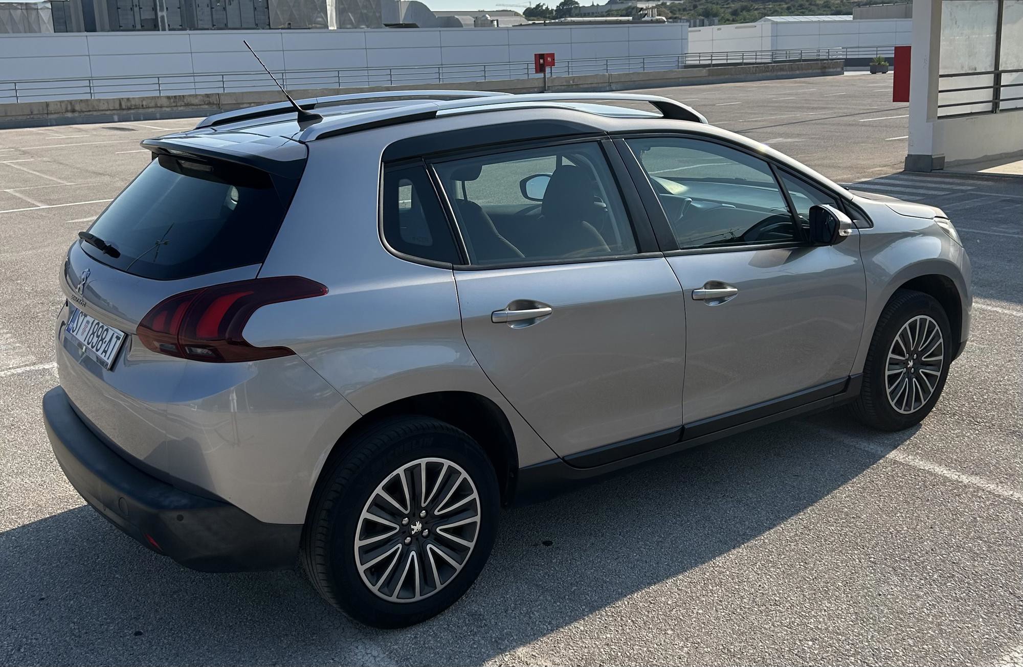 Peugeot 2008 1,5 BlueHDI, fotografija 3