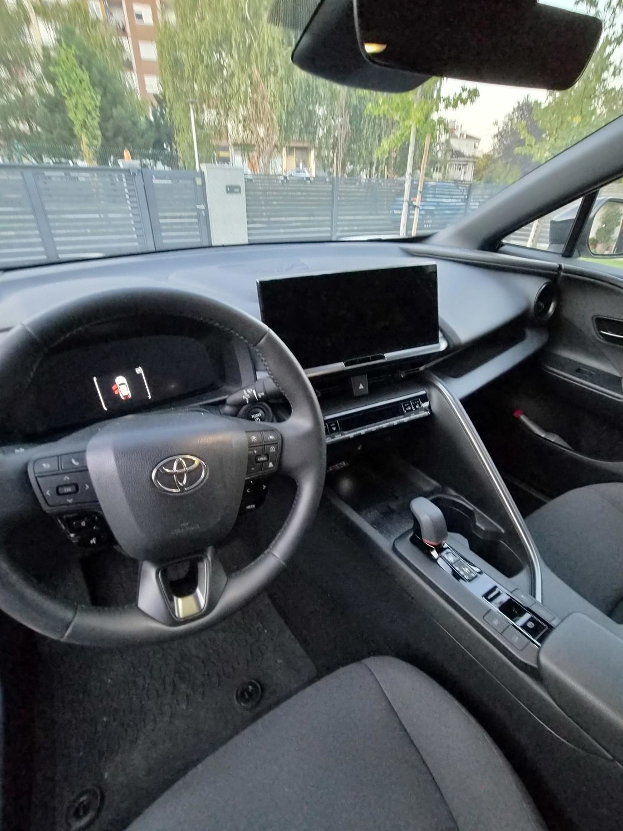 Toyota C-HR 2.0 Cool plug in hybrid, pogled izvana - slika 4
