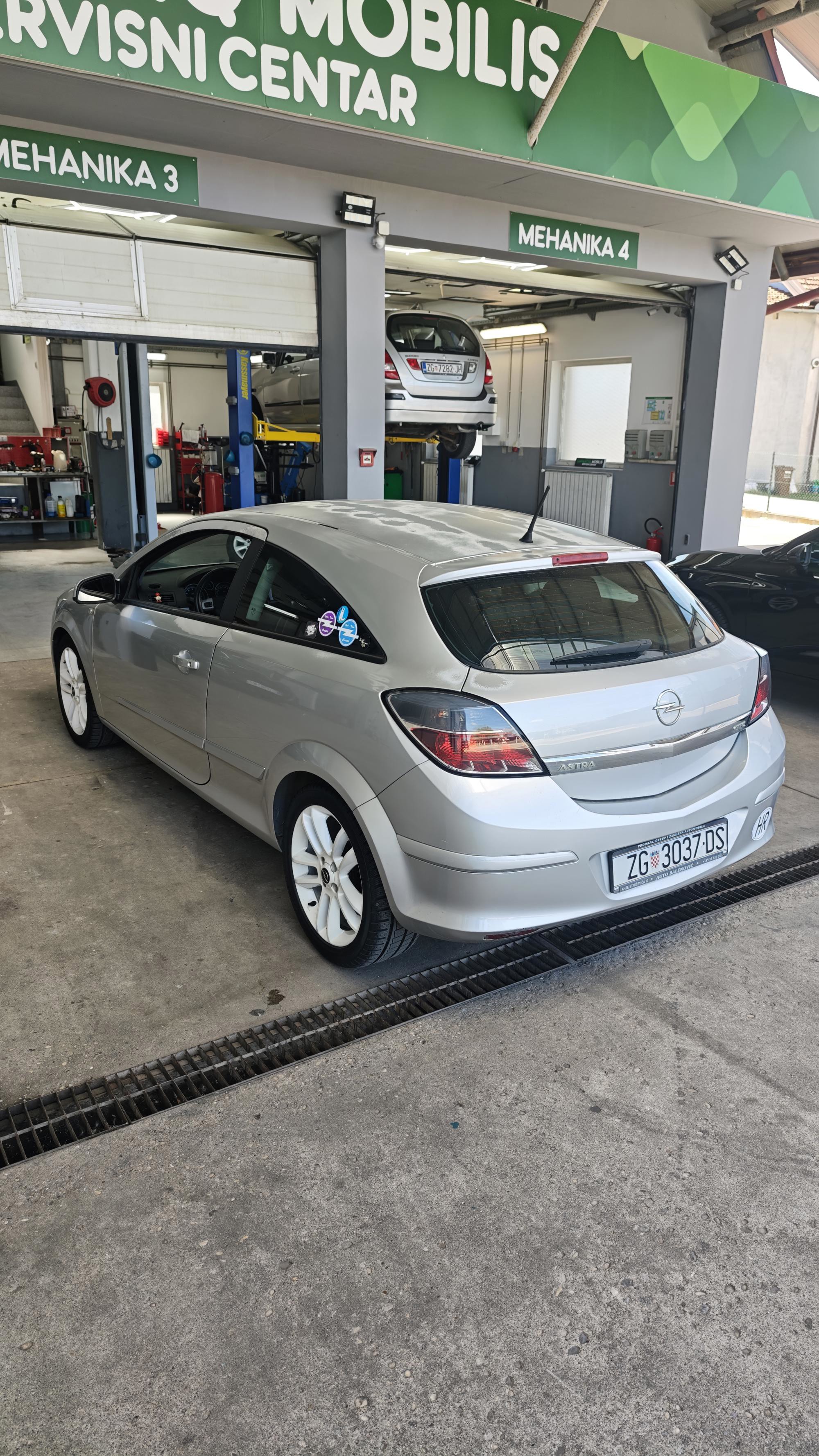 Astra gtc 1.4, fotografija 4