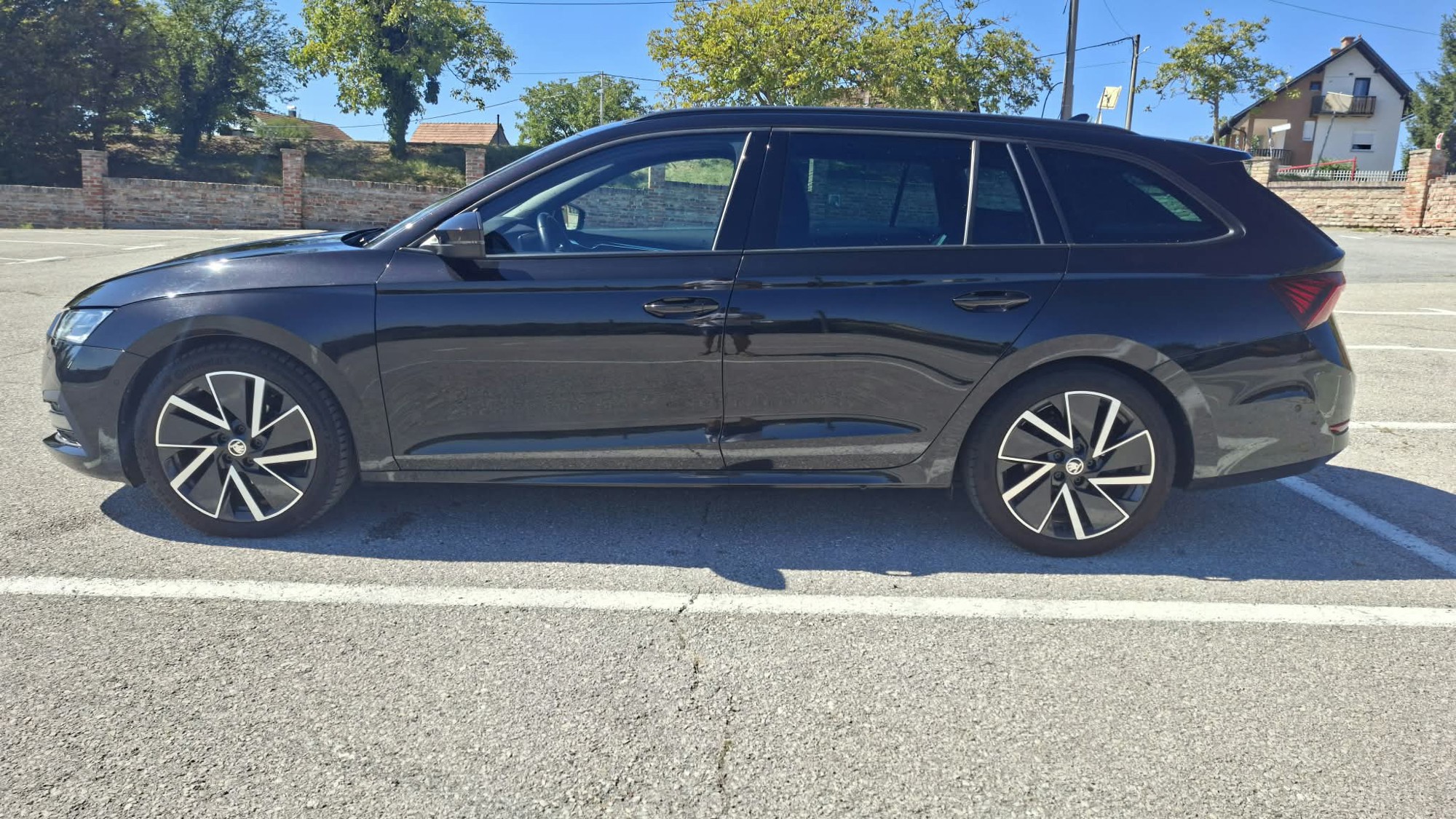 Škoda Octavia Combi 2,0 TDI Sportline DSG, fotografija 4