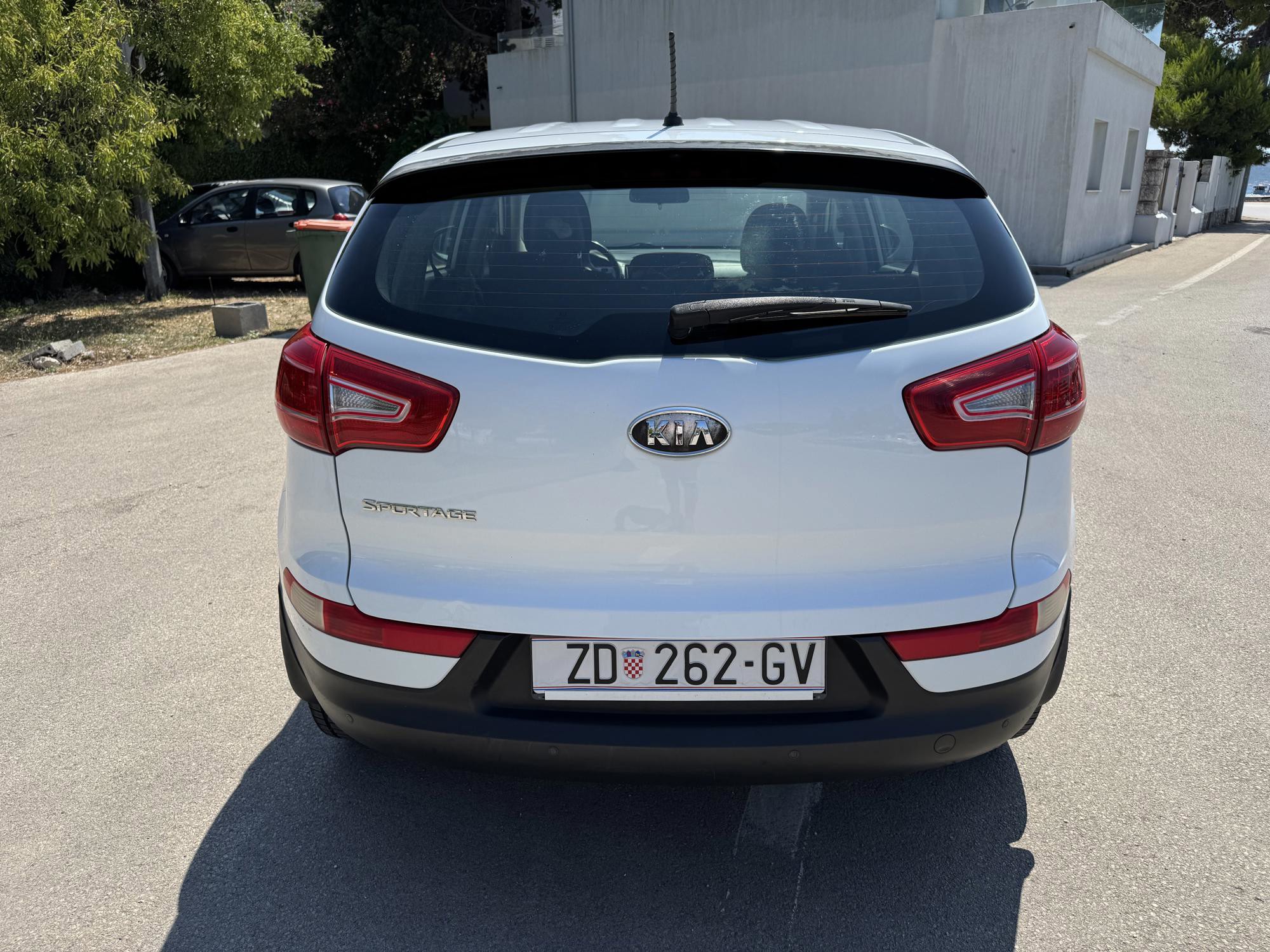 Prodajem - Kia Sportage 2WD 1,6 / Garažiran, očuvan, redovno servisiran, fotografija 4