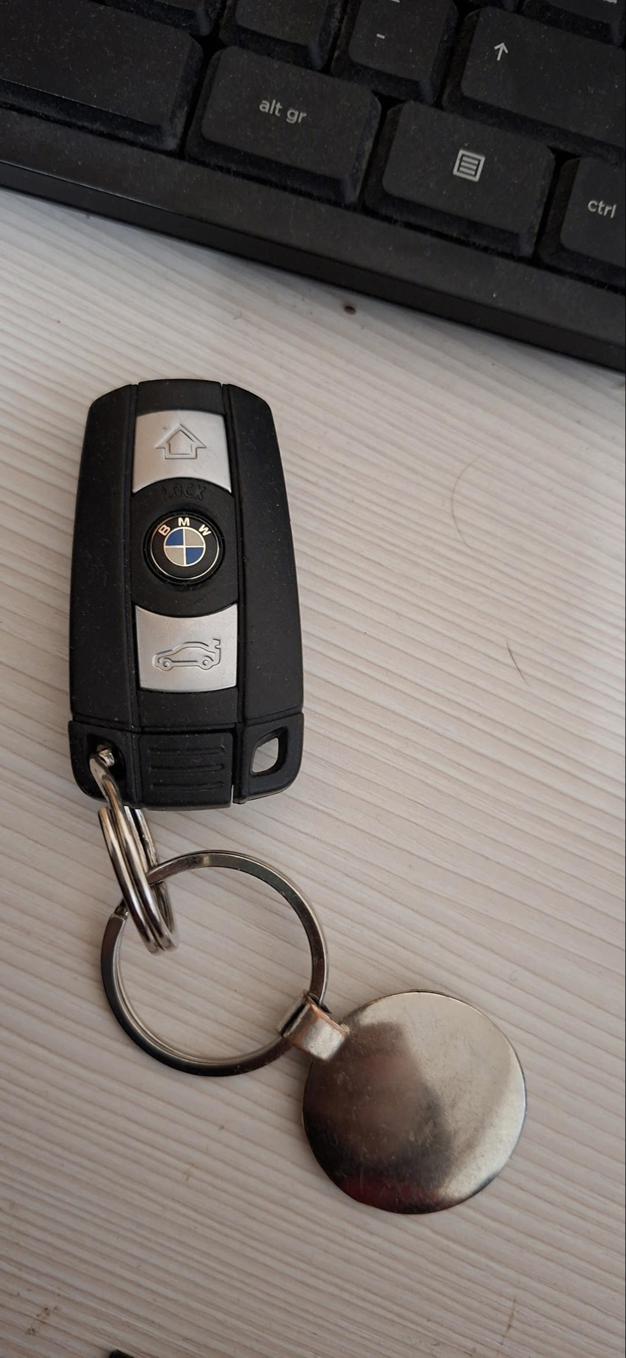 BMW 320d E90, 2011. god., 120 kW, xenon – 6.000 €, fotografija 5