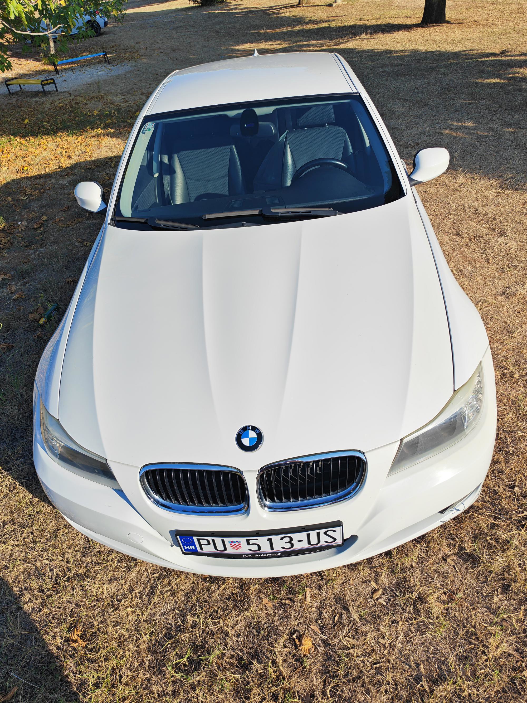 BMW 318I LCI* HR auto * moguća zamjena *, fotografija 2