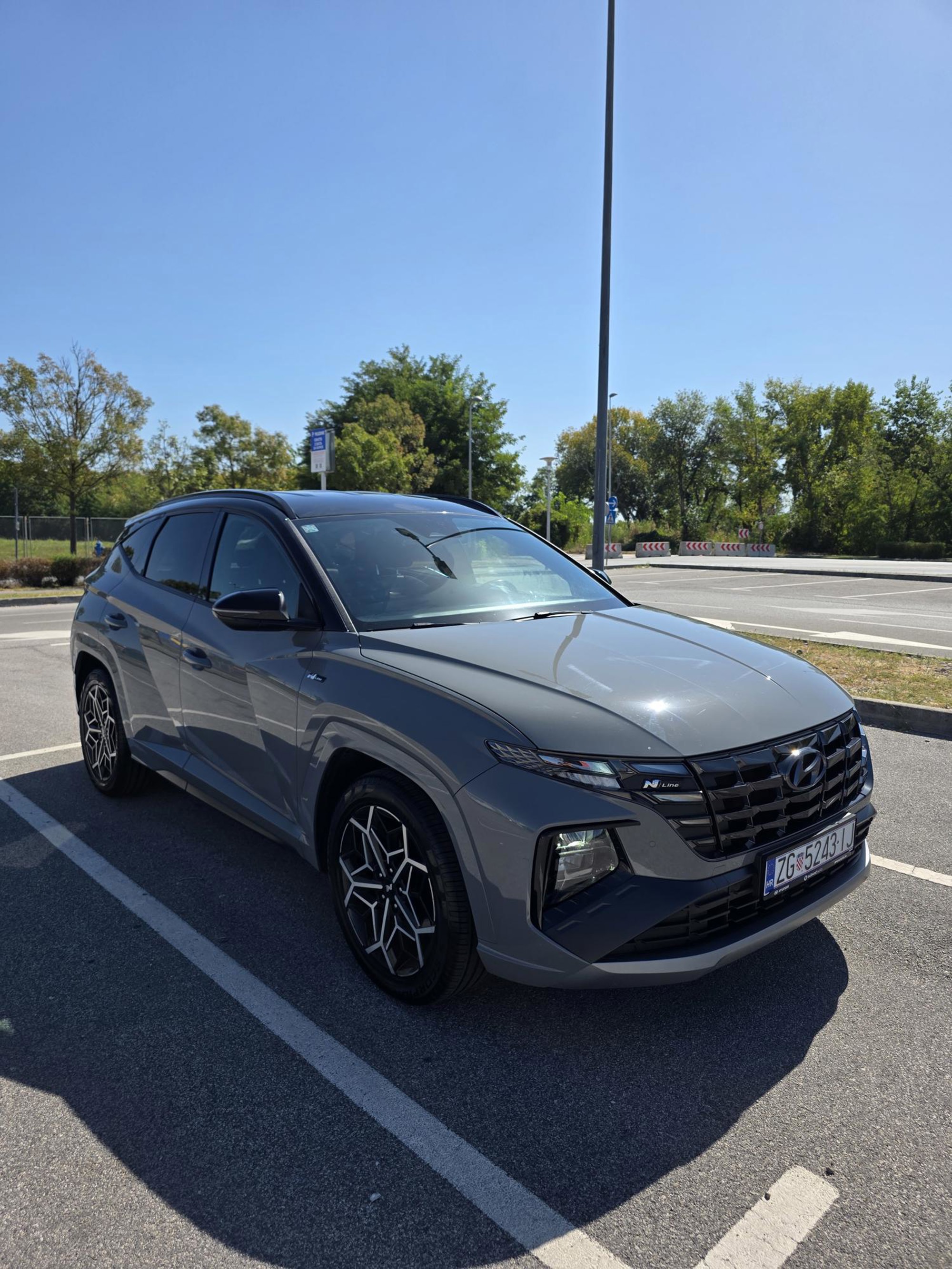 Hyundai Tucson 2021. god, automatik, N-line paket, servisna knjiga, u PDV-u, fotografija 2