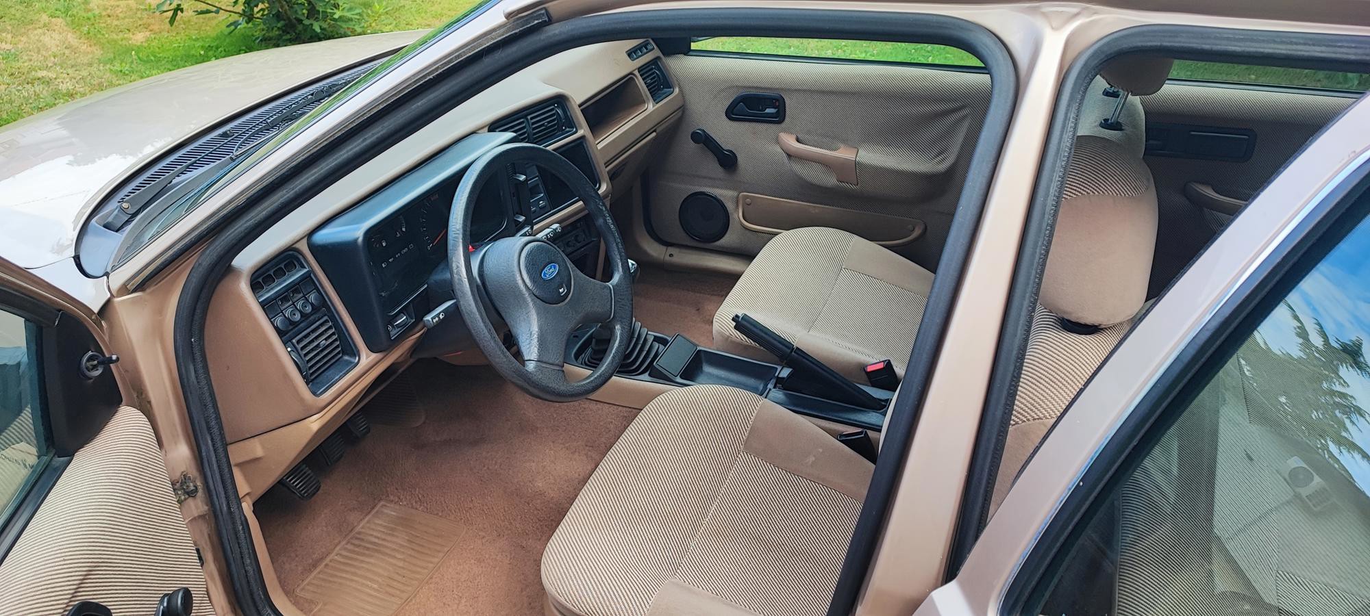 Ford Sierra 1.8, pogled izvana - slika 4