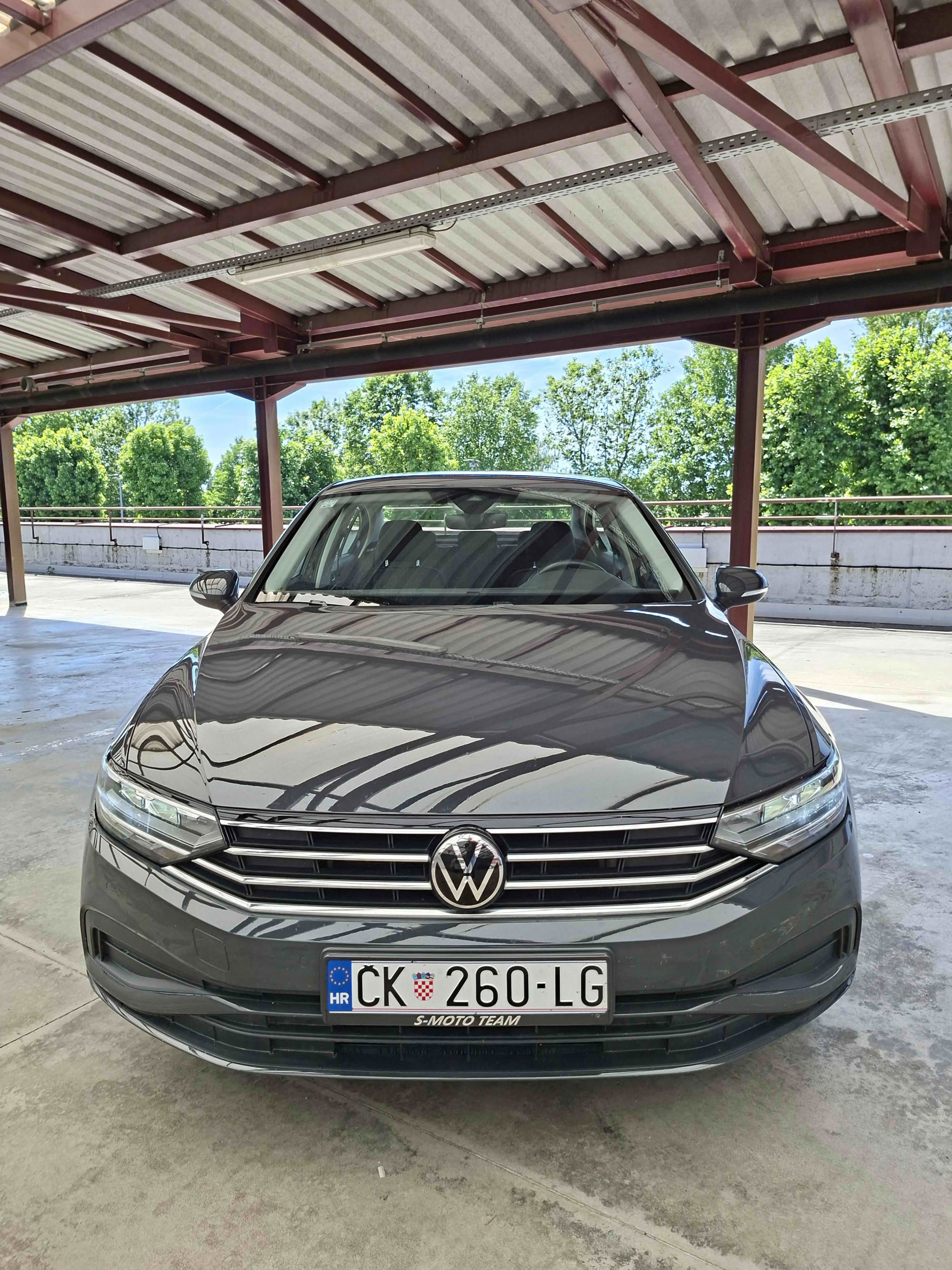 VW Passat 2.0 TDI DSG | Registriran do 08/2027, fotografija 2