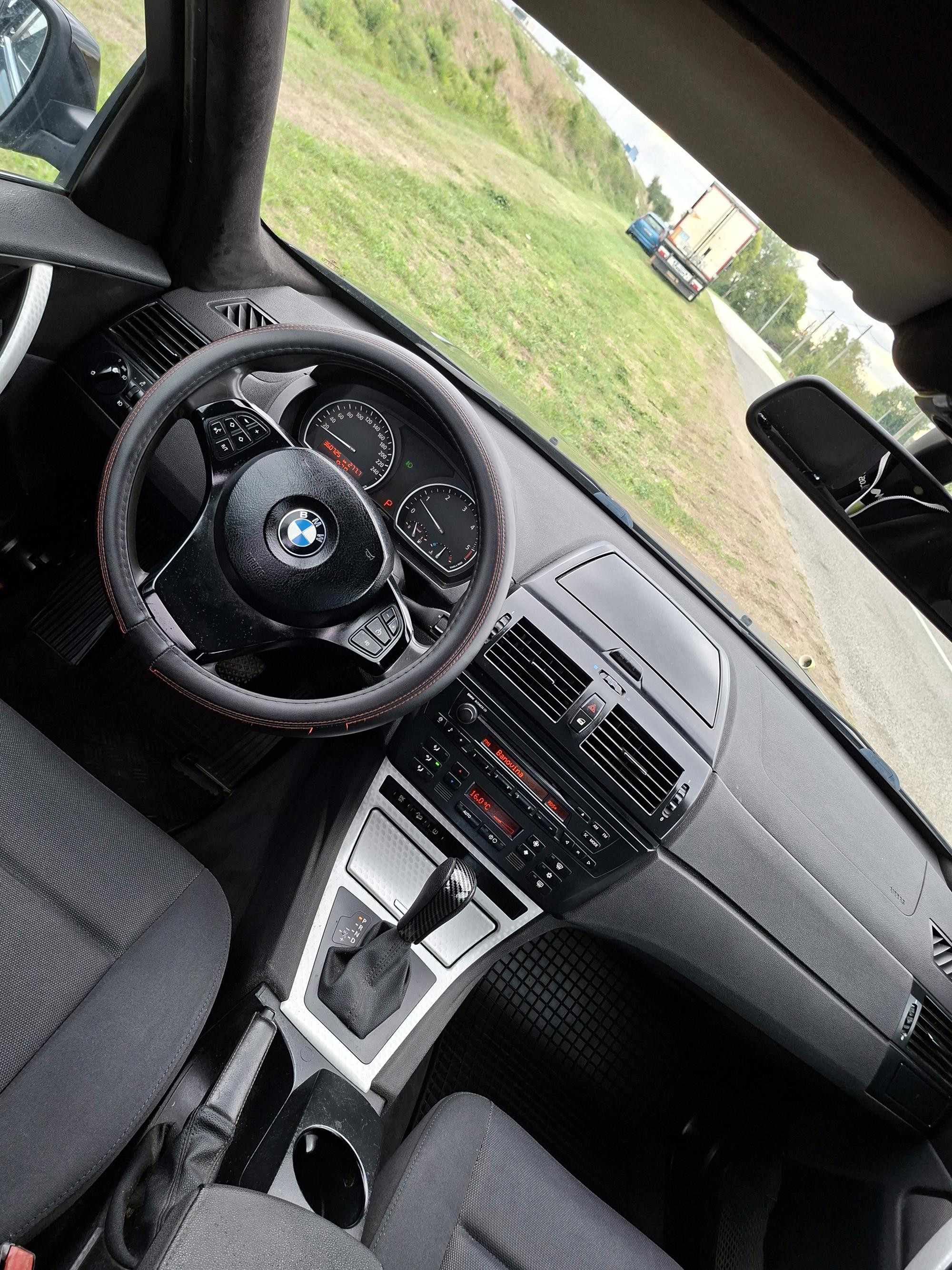 BMW X3 3 0 D 4X4 xdrive - garažiran auto i odlično sačuvan! Super stanje auta!, fotografija 8