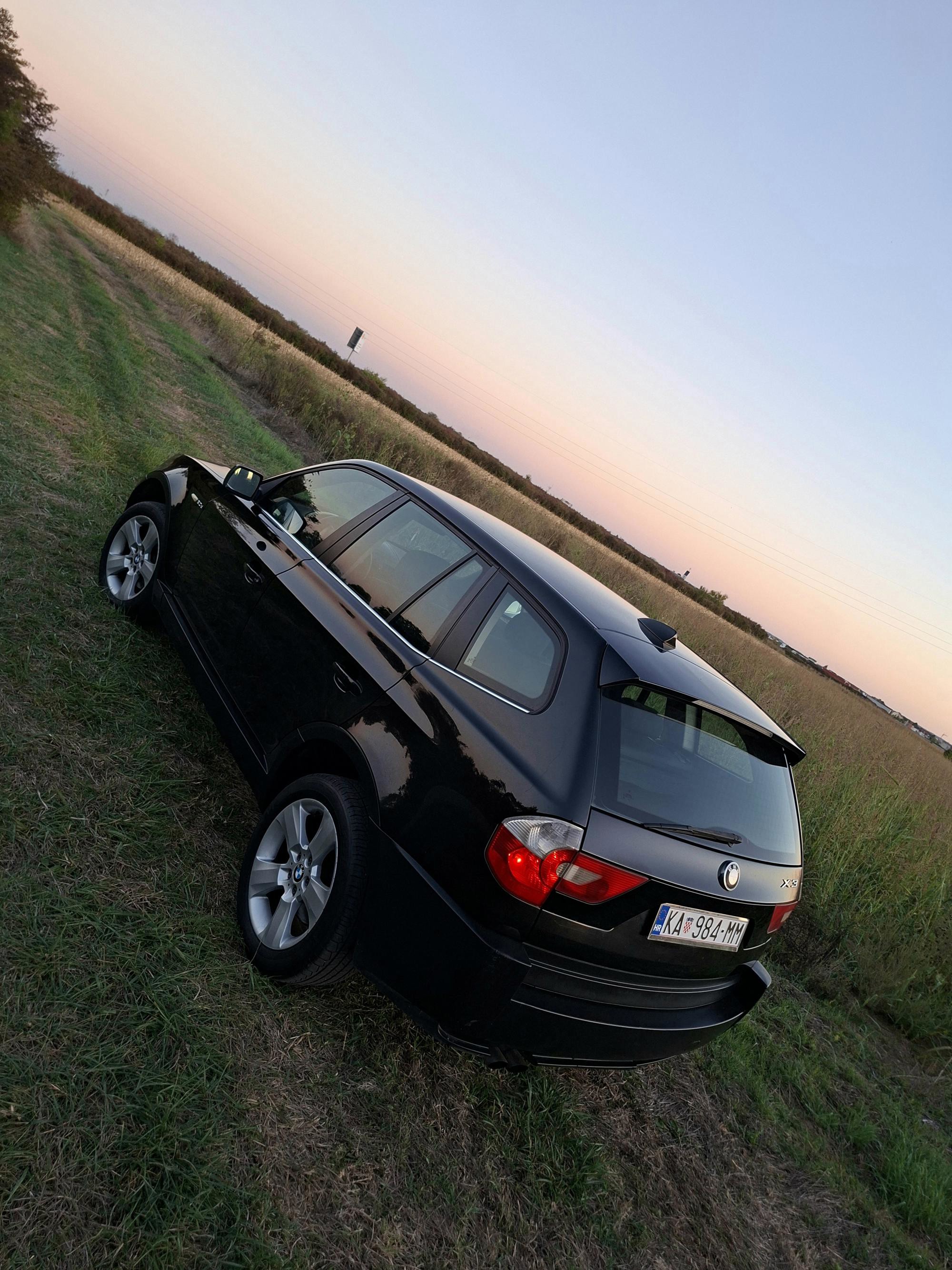 BMW X3 3 0 D 4X4 xdrive - garažiran auto i odlično sačuvan! Super stanje auta!, fotografija 4