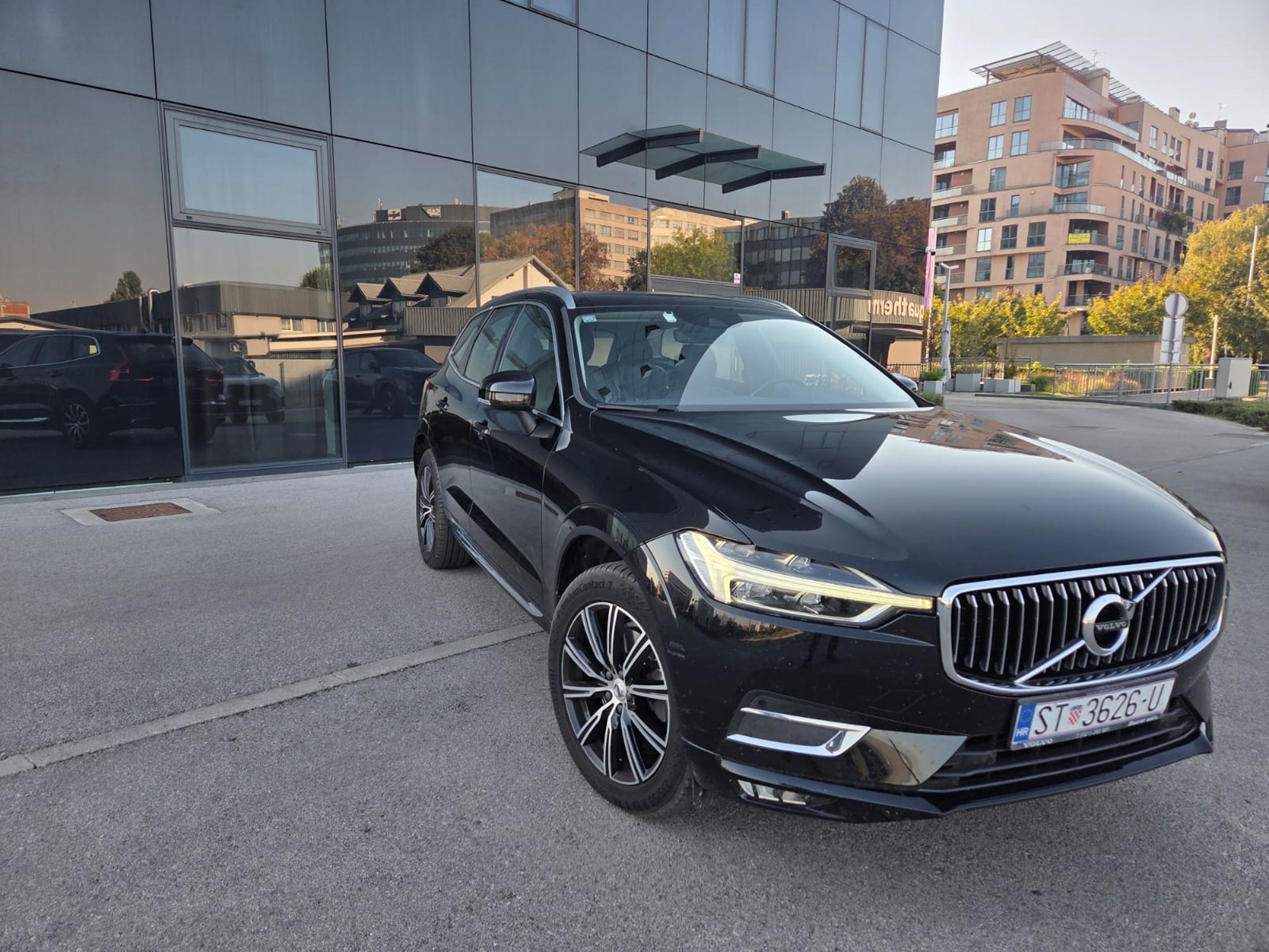 VOLVO XC60, B4, Inscription, 2020. god. - SNIŽENO, HITNO!, fotografija 1