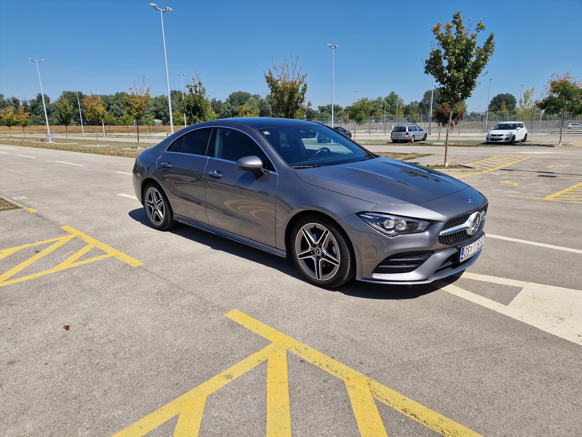 Mercedes-Benz CLA 200 AMG line + Pano + MBUX +LED + Park..., fotografija 3
