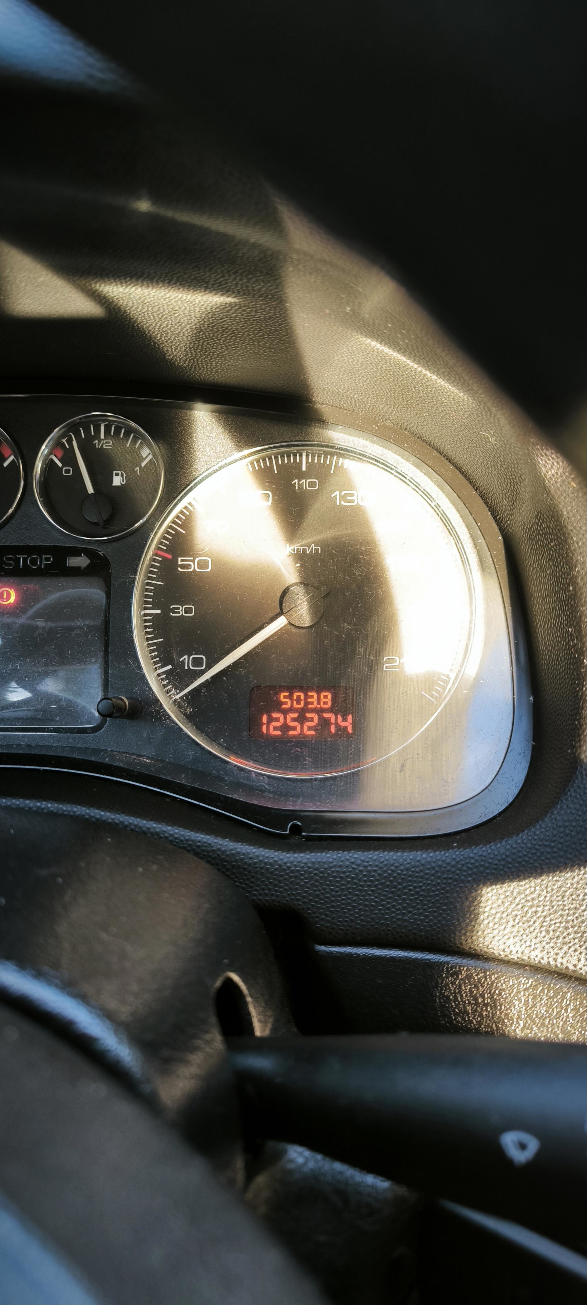 Peugeot 307, 1.4 16V za 2.390.00 EUR, fotografija 3