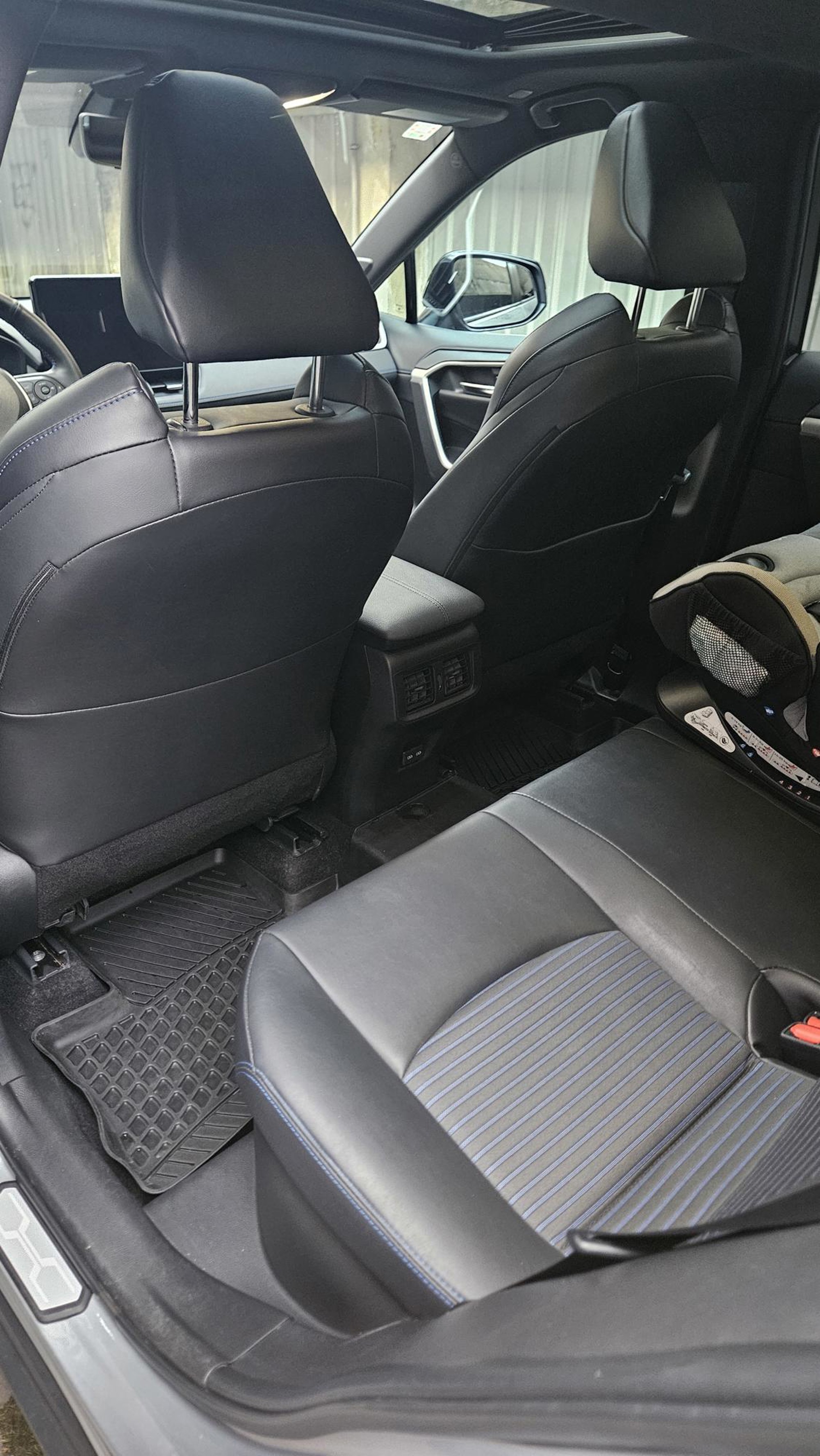 2023 Toyota Rav4 Hibrid 2.5 AWD/4x4, fotografija 19
