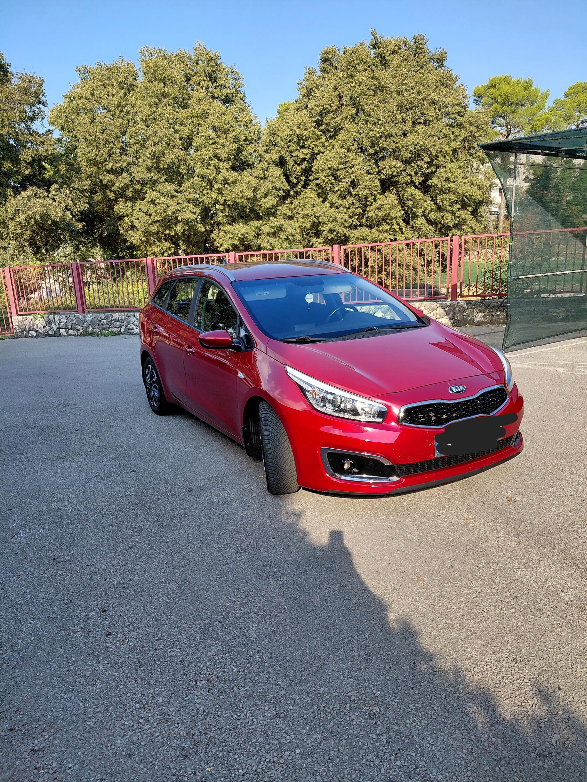 Kia Ceed SW 1.6 CRDi, fotografija 2