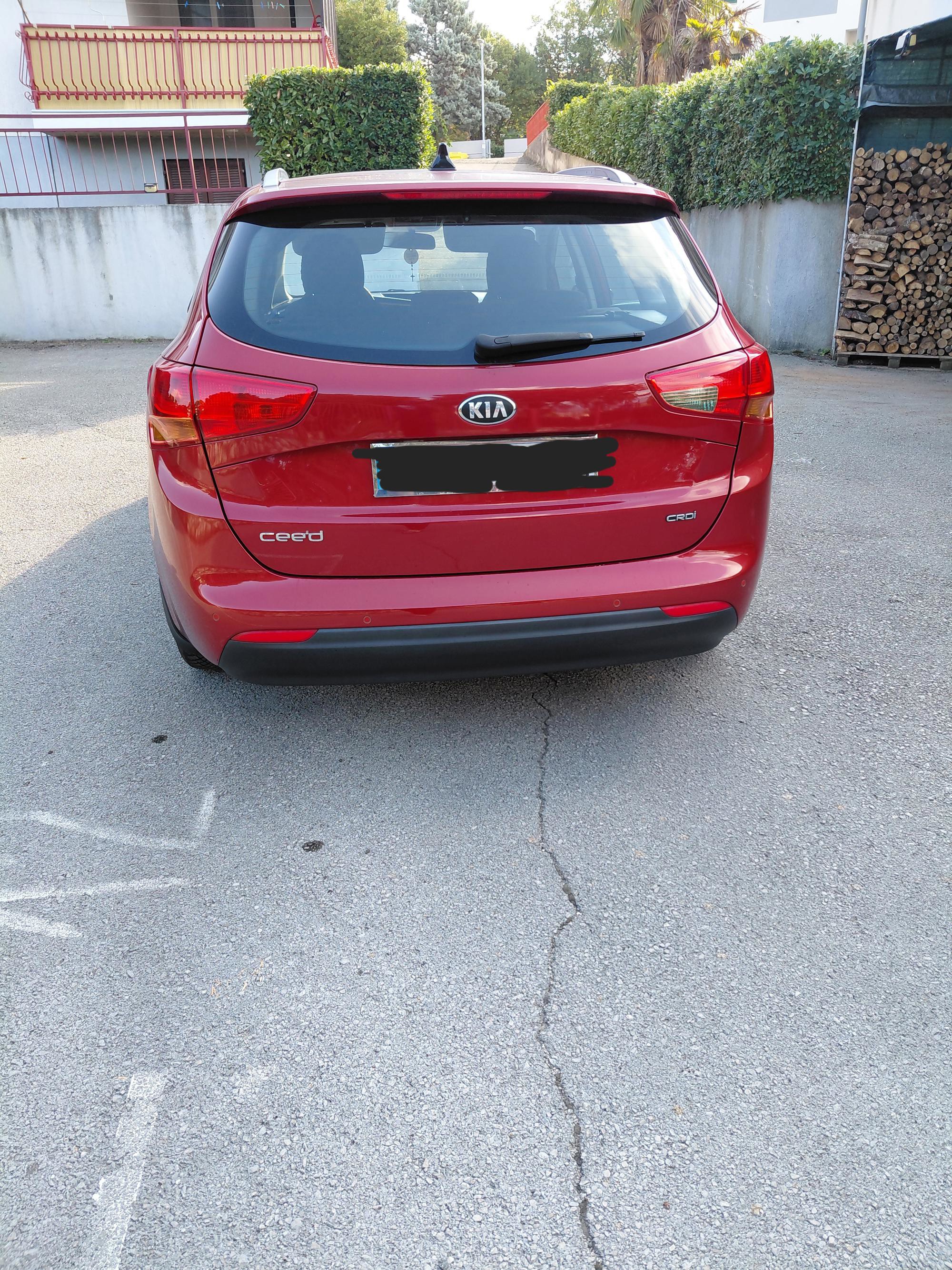 Kia Ceed SW 1.6 CRDi, fotografija 3