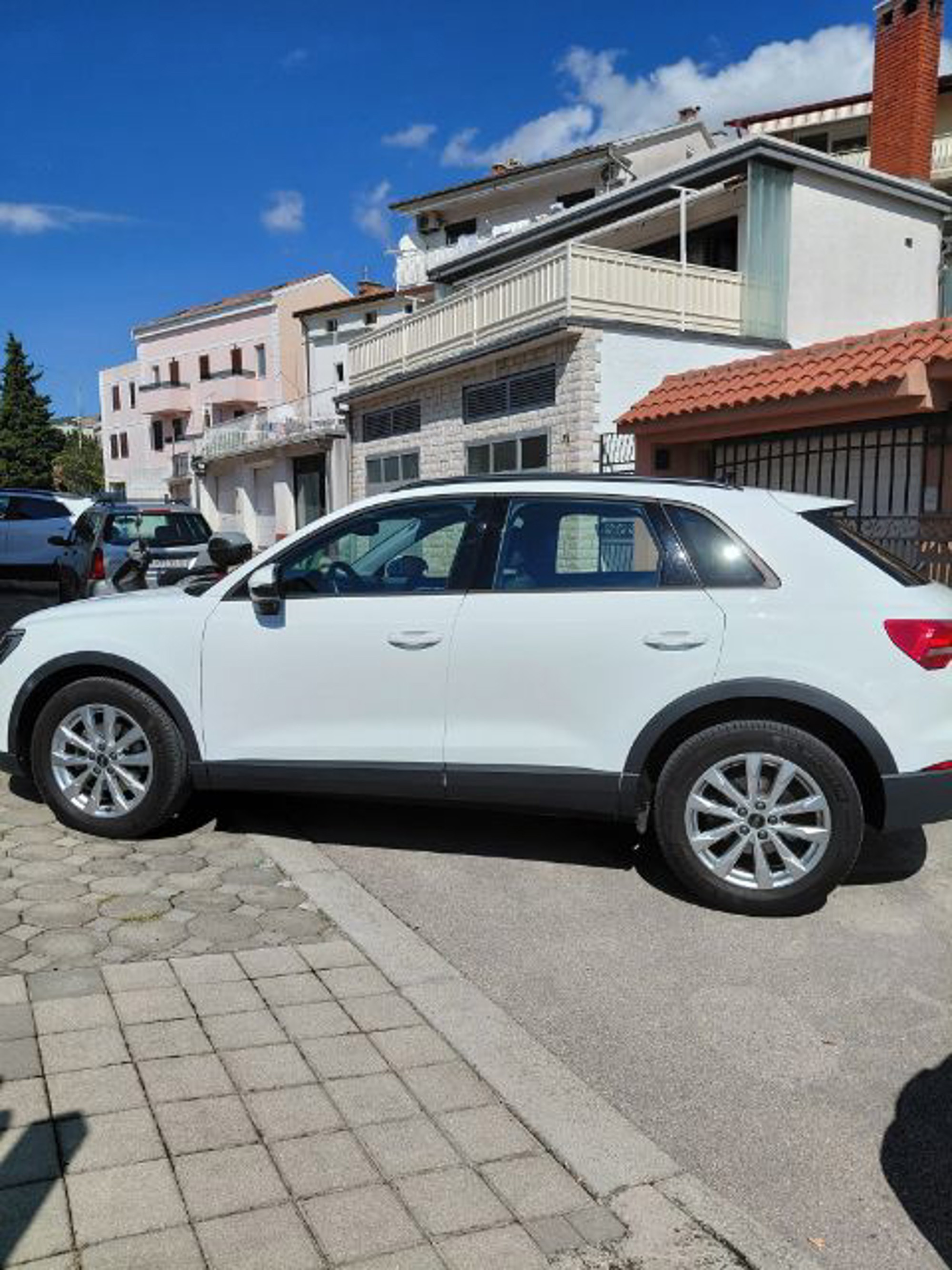 Audi Q3 2023. god – automatik, servisna povijest, tvorničko jamstvo, fotografija 4