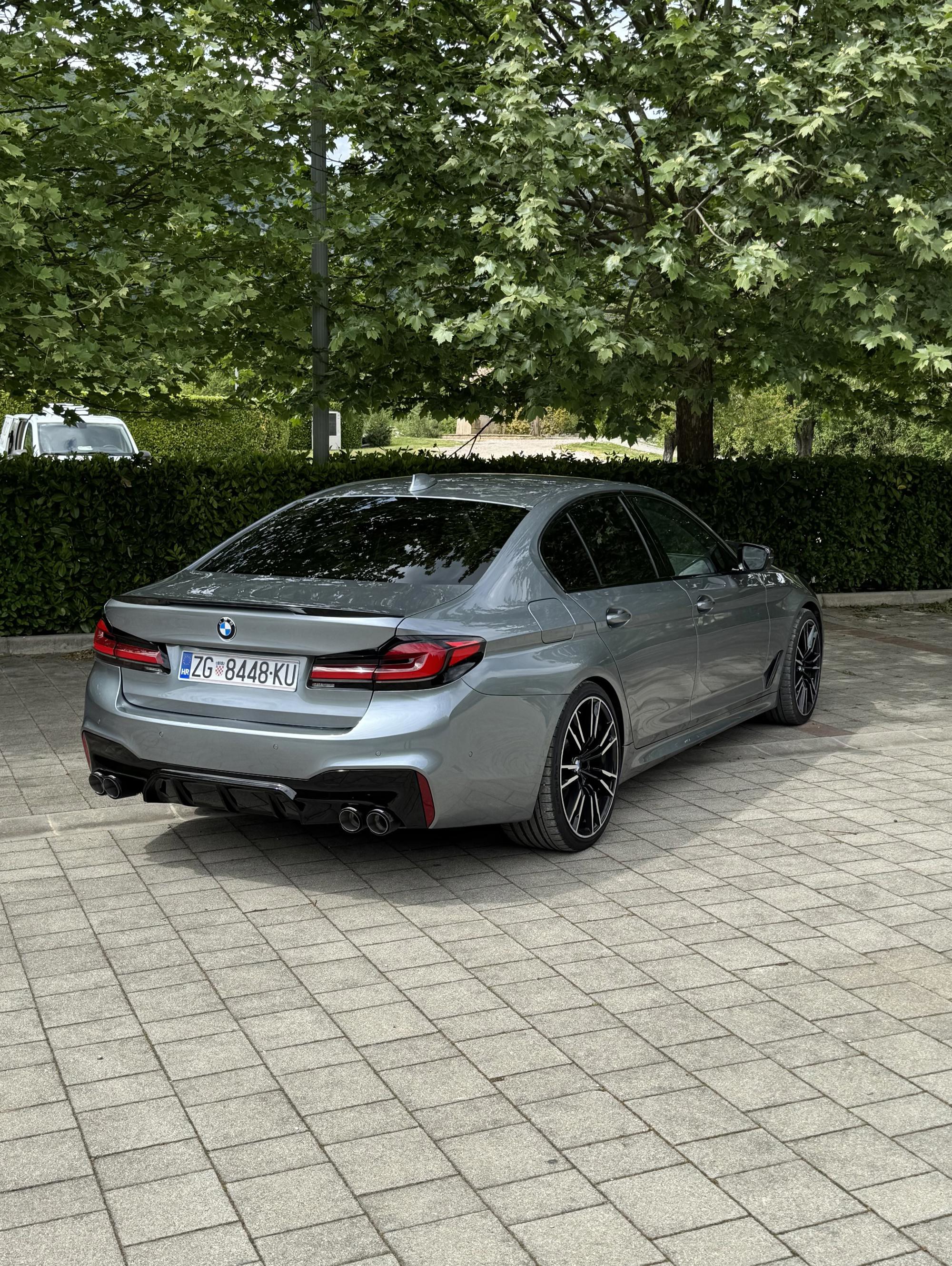 BMW G30 520d, fotografija 2