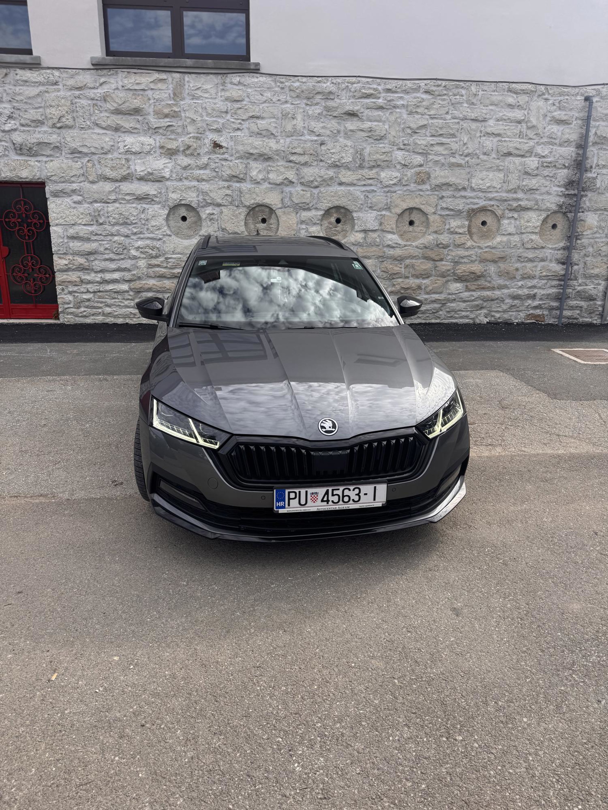 ŠKODA OCTAVIA SPORTLINE 2.0 TDI – ODLIČNO OČUVANA, fotografija 2