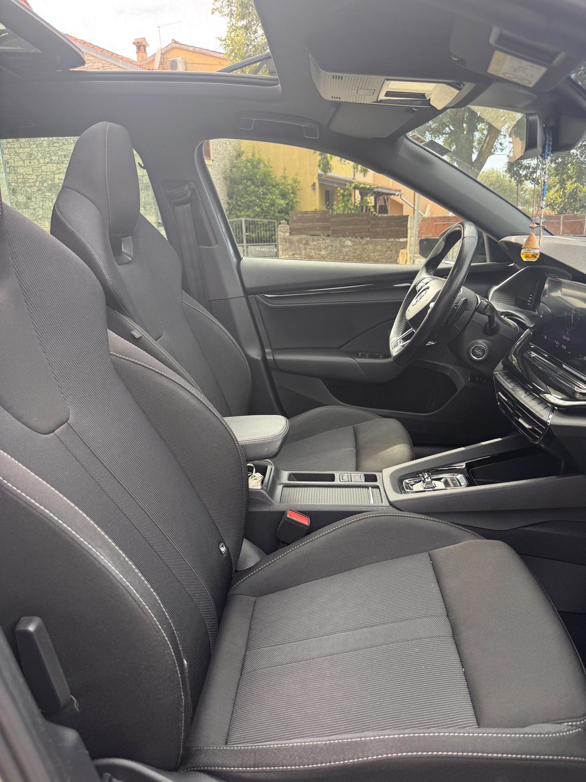 ŠKODA OCTAVIA SPORTLINE 2.0 TDI – ODLIČNO OČUVANA, fotografija 8