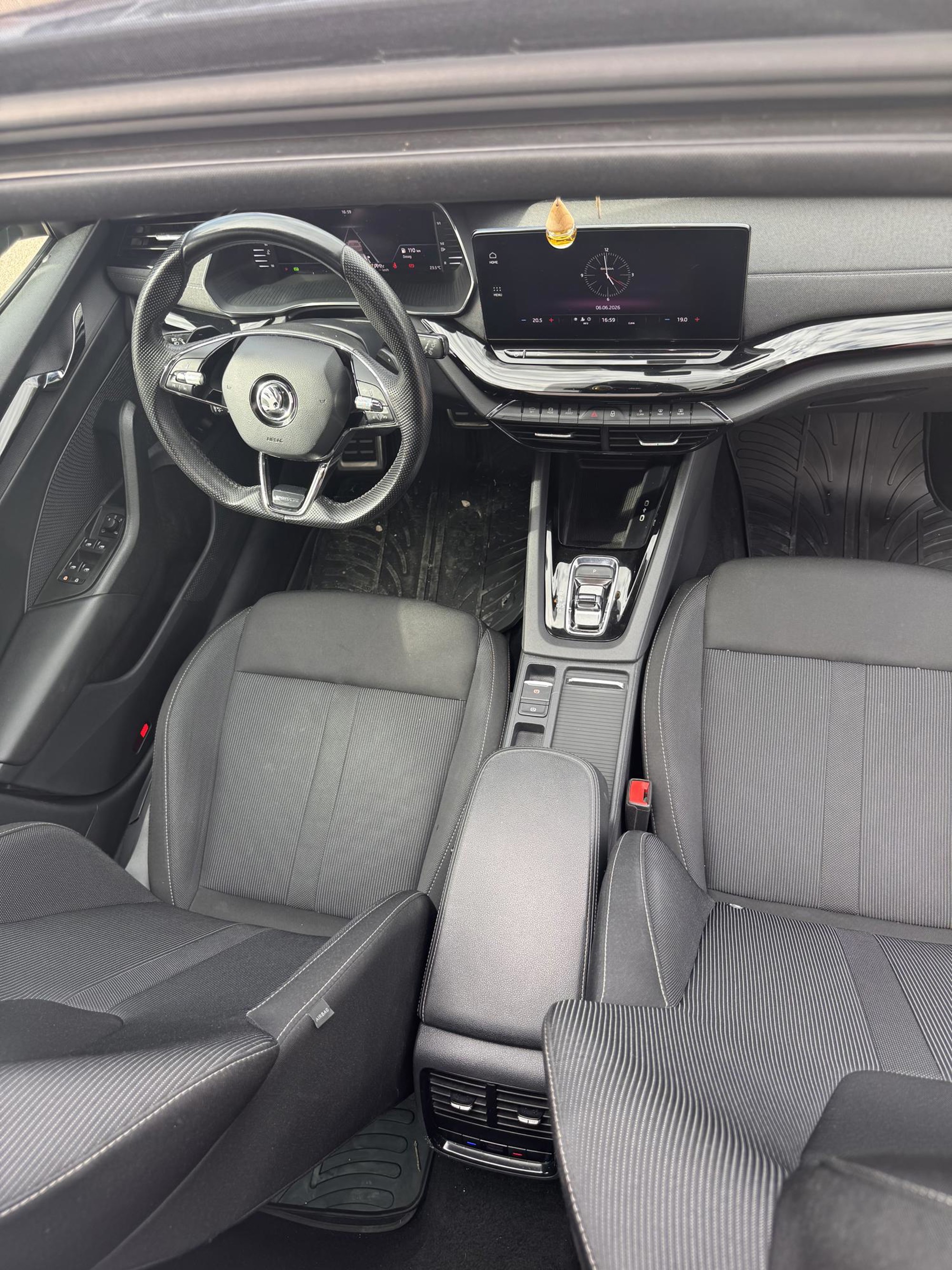 ŠKODA OCTAVIA SPORTLINE 2.0 TDI – ODLIČNO OČUVANA, fotografija 5