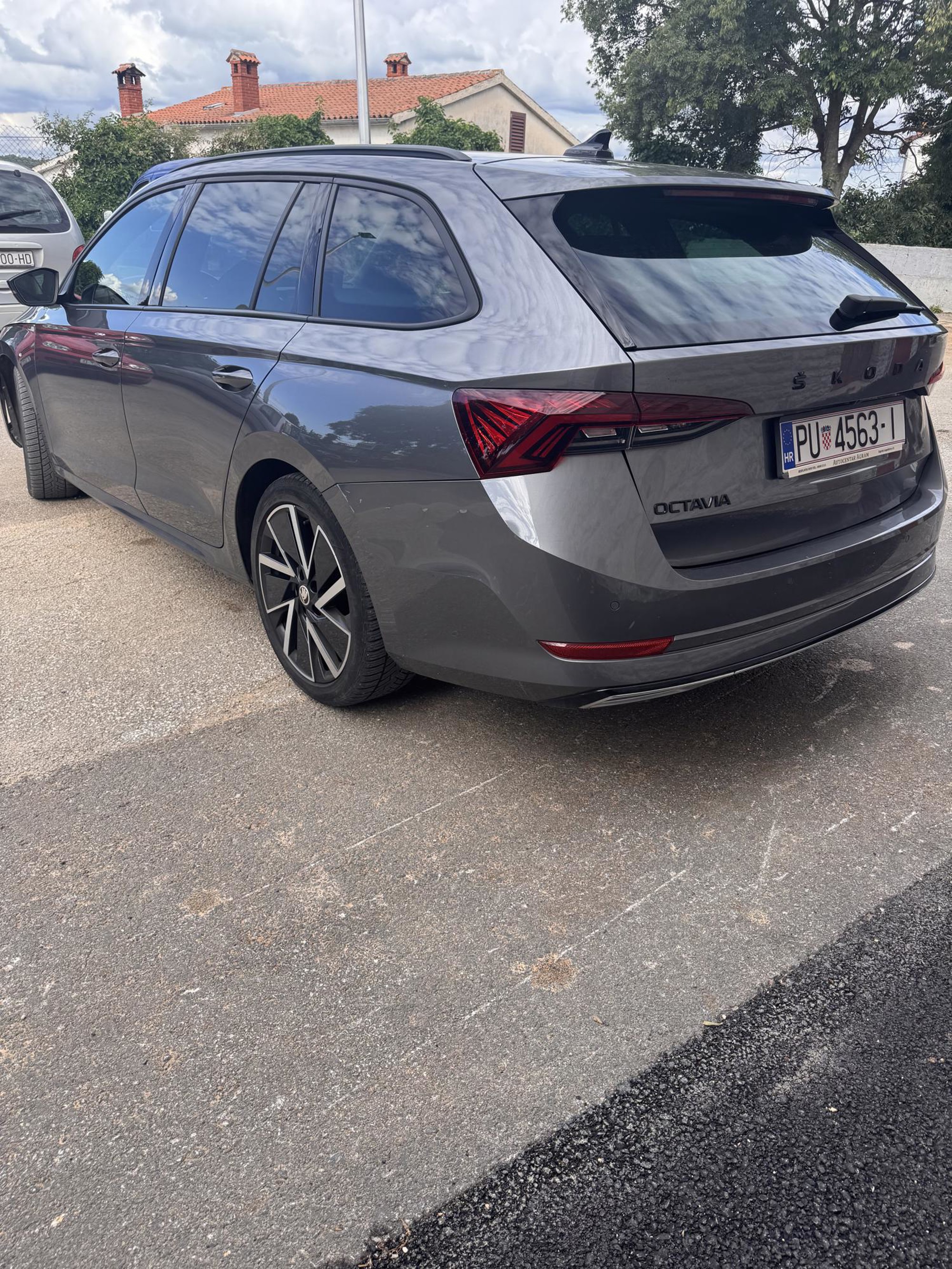 ŠKODA OCTAVIA SPORTLINE 2.0 TDI – ODLIČNO OČUVANA, fotografija 3
