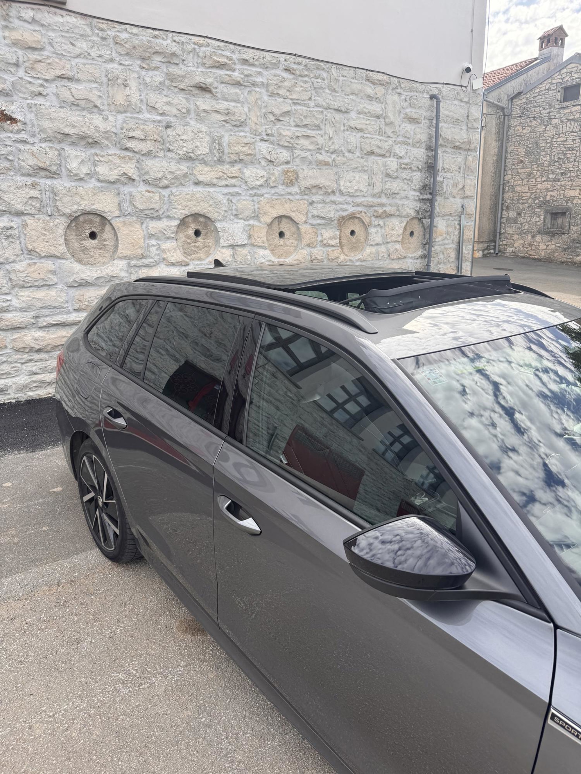 ŠKODA OCTAVIA SPORTLINE 2.0 TDI – ODLIČNO OČUVANA, fotografija 4