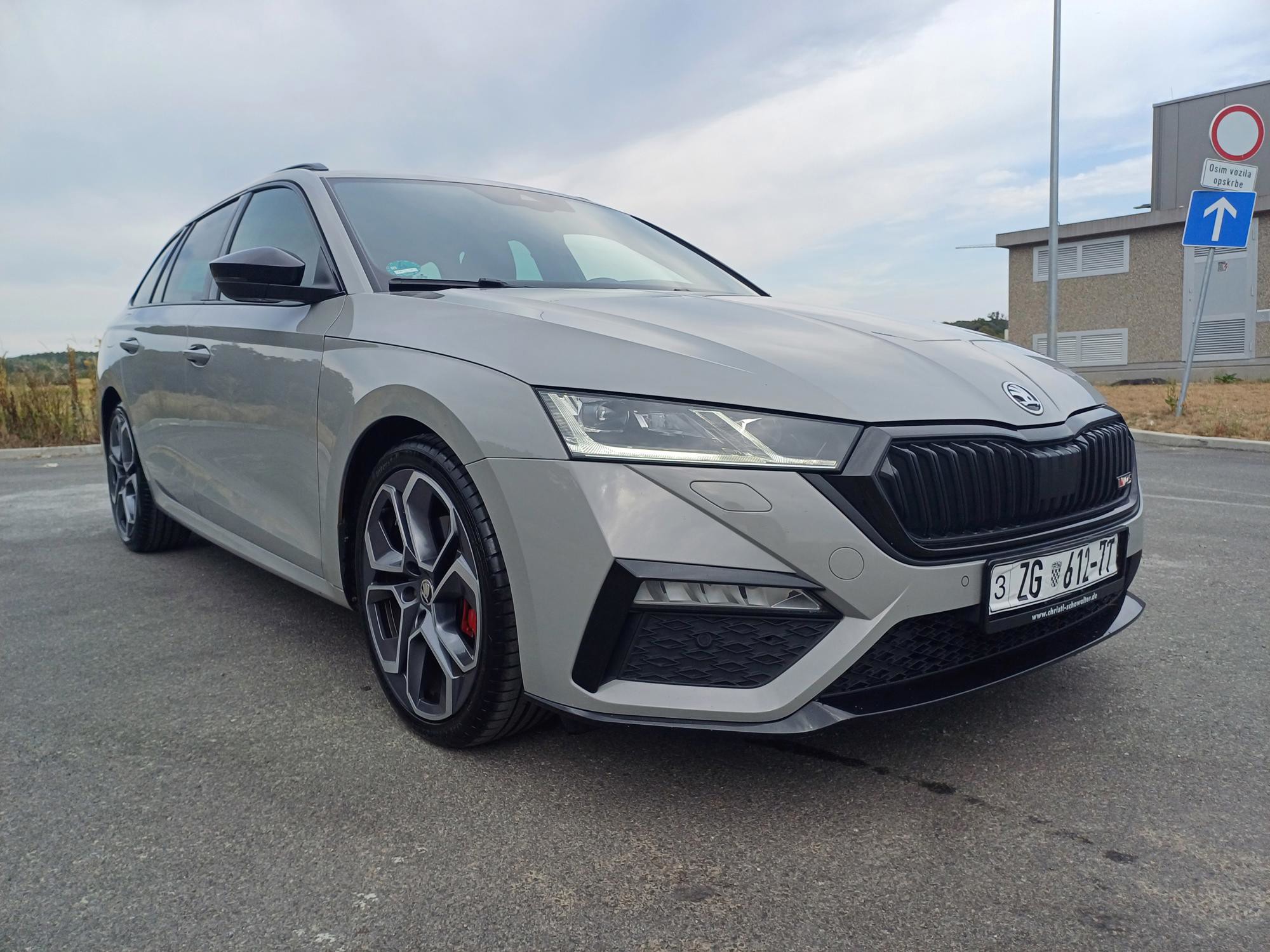 SKODA OCTAVIA RS, fotografija 2
