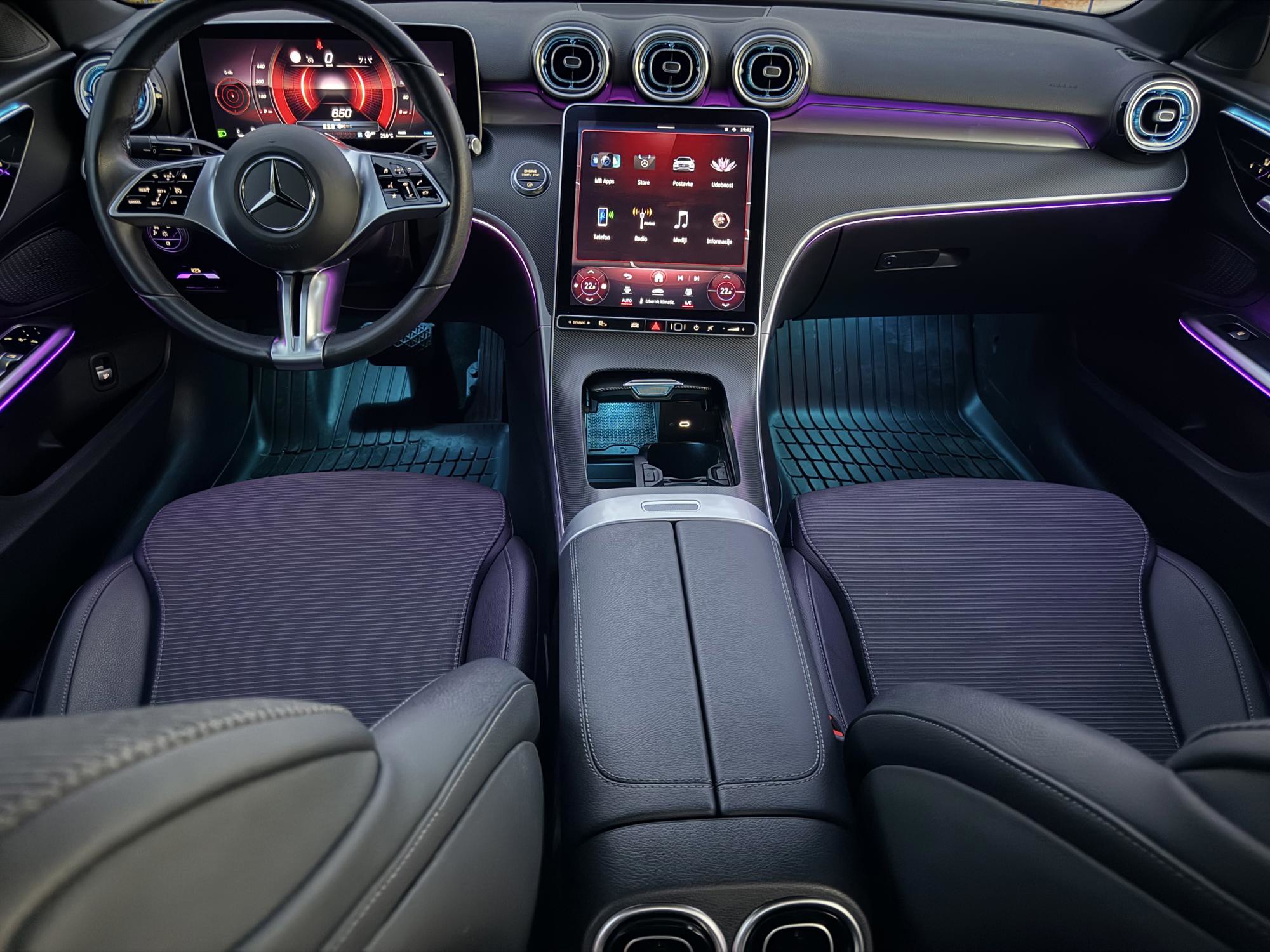 Mercedes-Benz Cklasa 220 automatik, 200ks, MODEL 2024.g, FULL BUSINESS, NIJE UVOZ, IZUZETNO OČUVAN, fotografija 7