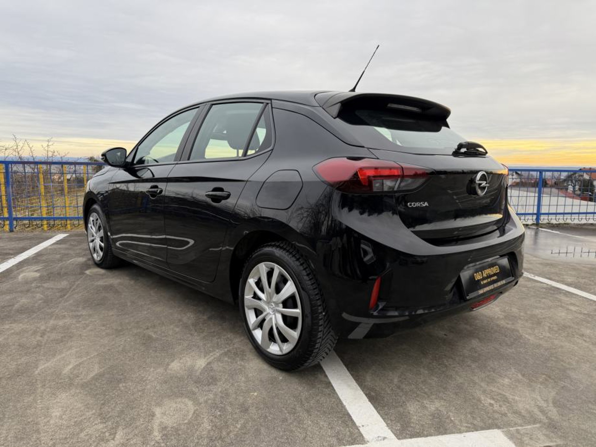 Opel Corsa 1,5 DIESEL 102ks,NIJE UVOZ!NAVIGACIJA,KAMERA,MF VOLAN, fotografija 4