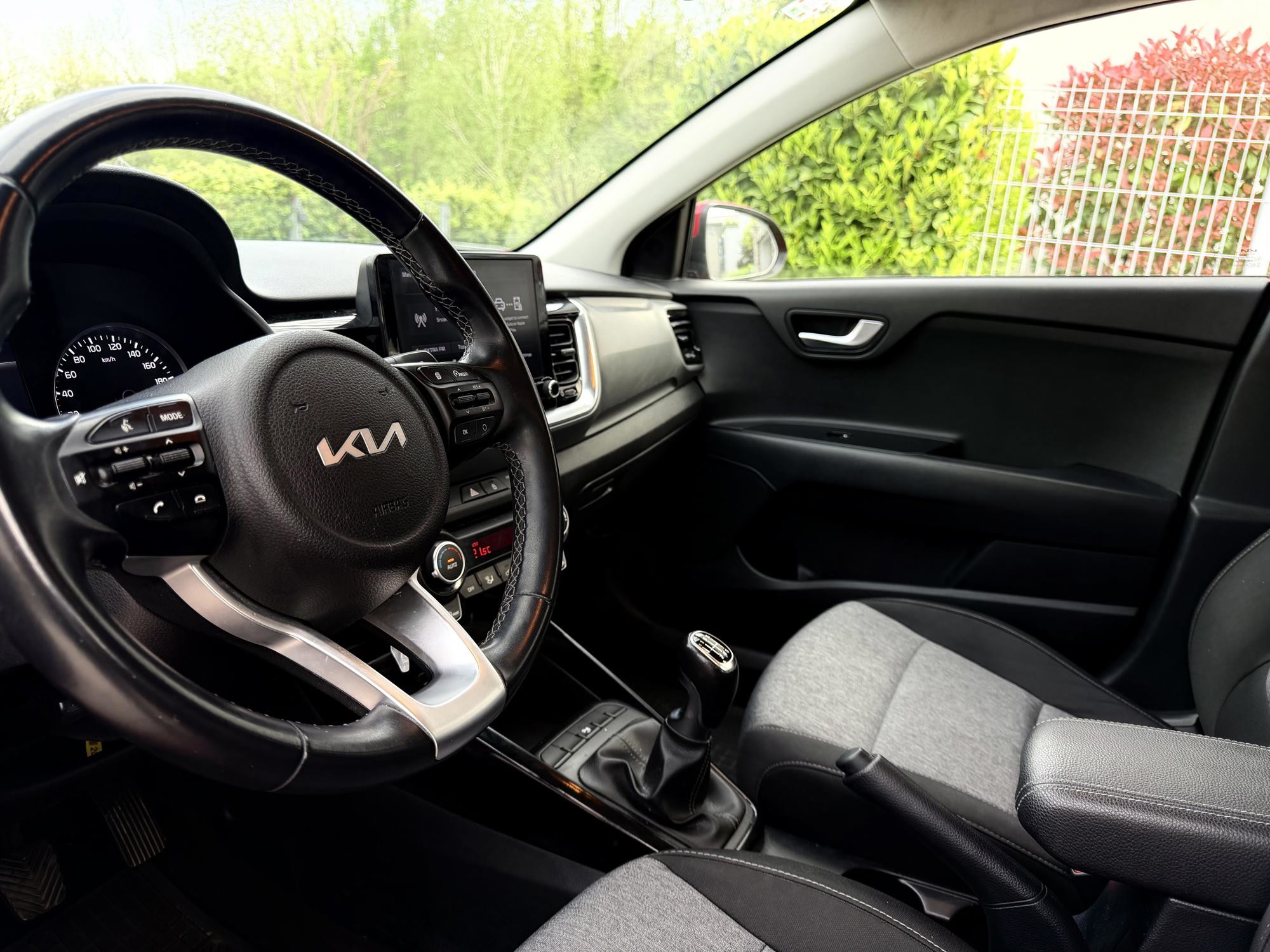 Kia Stonic 1.0 T-GDi, NOVI MODEL 2023.g, JAMSTVO 12mj, KAMERA, NAVIGACIJA, MF VOLAN, NIJE UVOZ.., fotografija 12