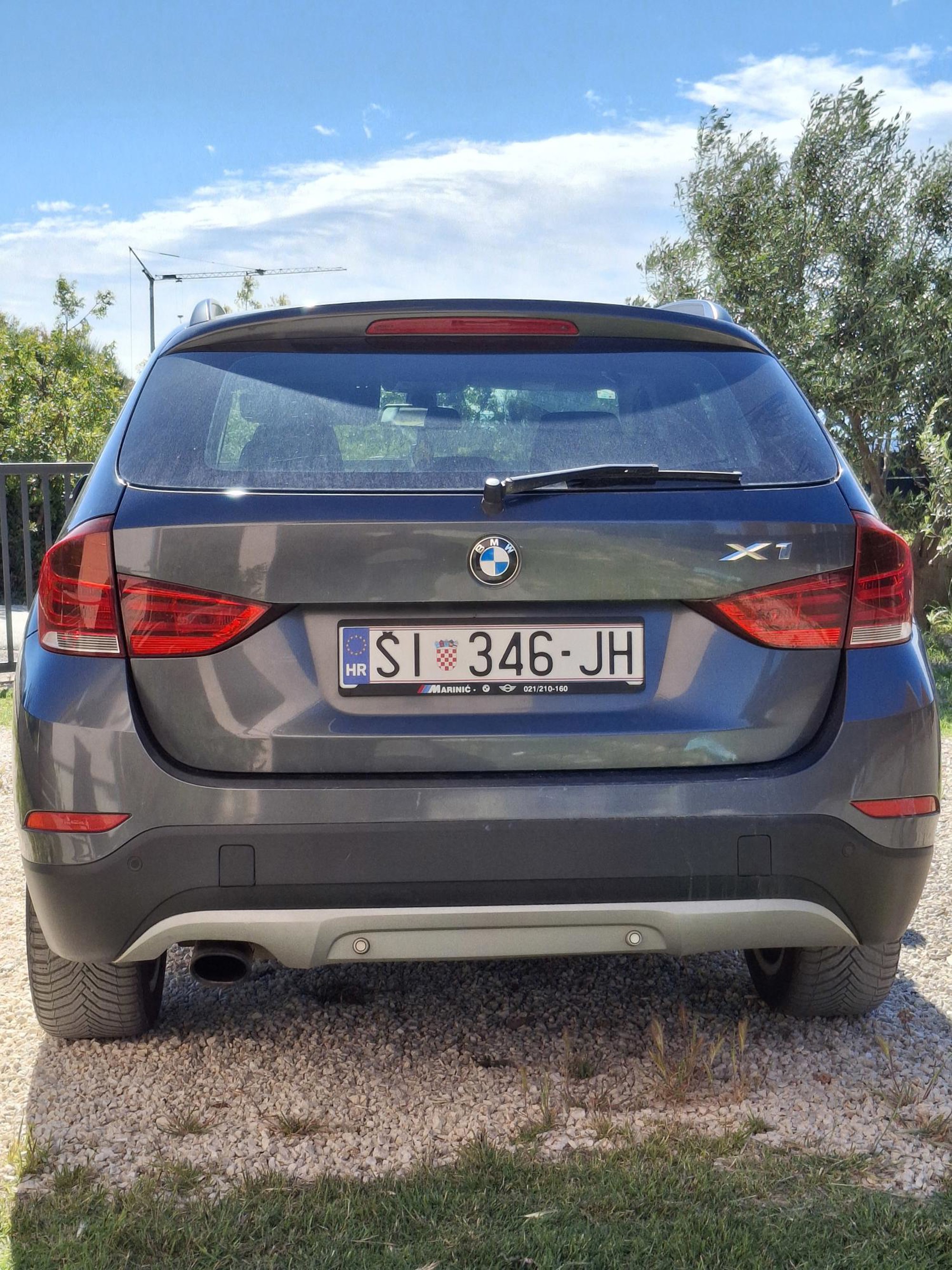 Bmw x1, fotografija 2