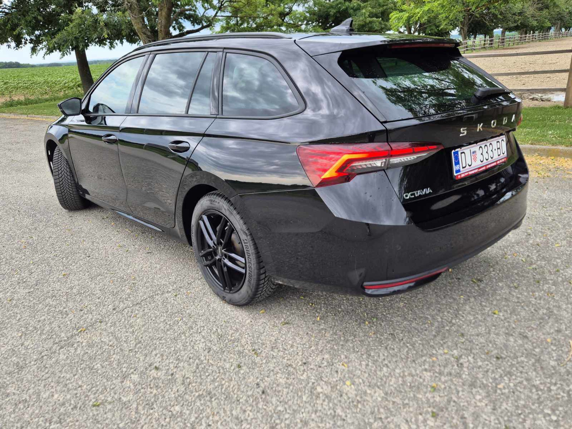 ŠKODA OCTAVIA 2.0 TDI COMBI, fotografija 4