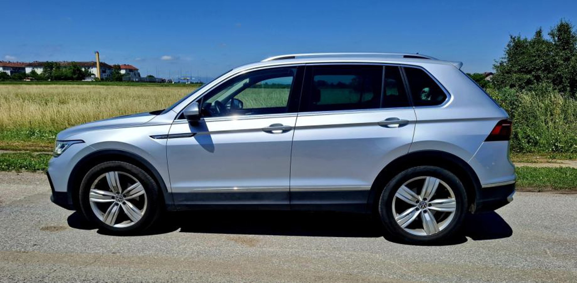 VW Tiguan 2.0 TDI DSG ELEGANCE • MATRIX • ACC • 19" • 2022., fotografija 2