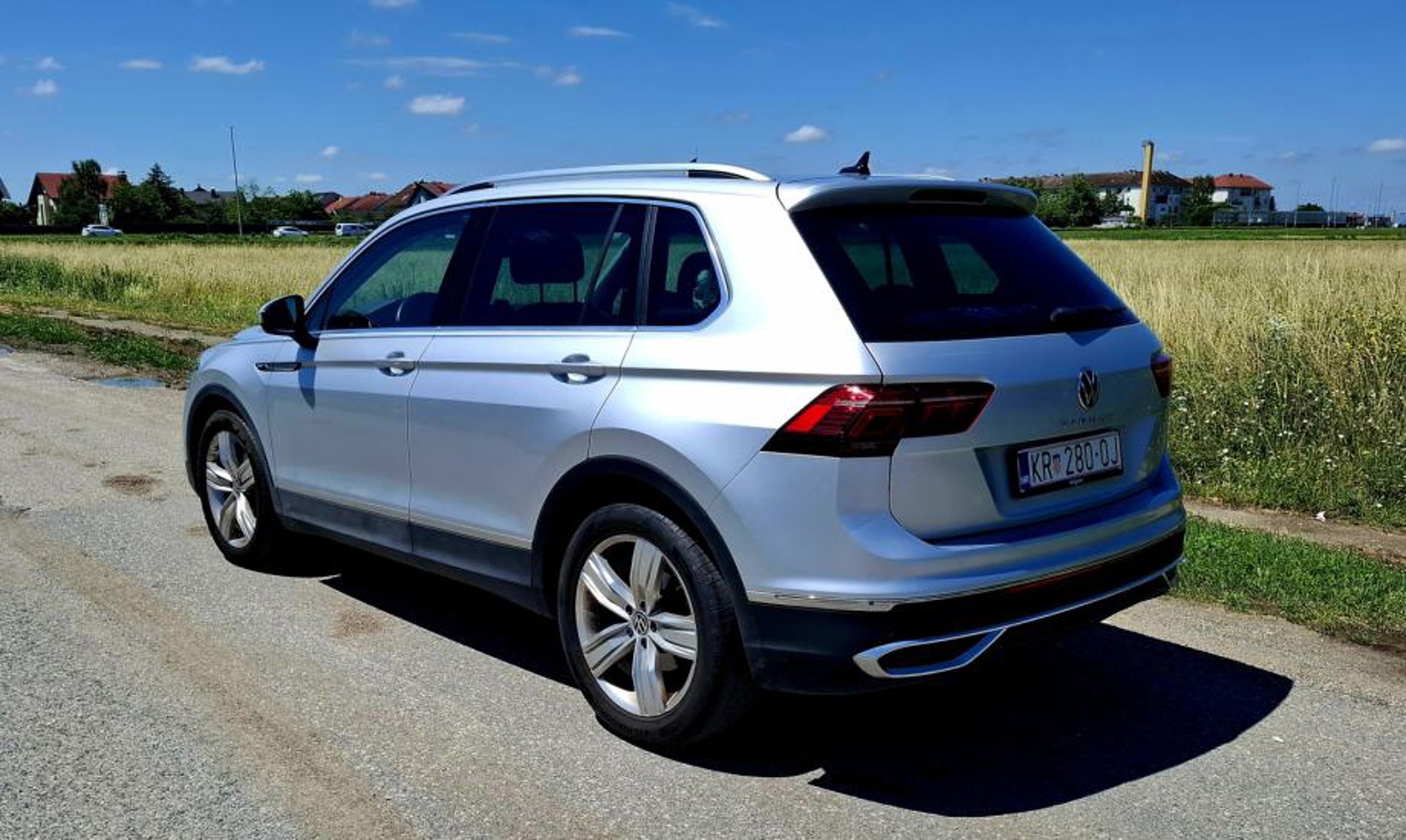 VW Tiguan 2.0 TDI DSG ELEGANCE • MATRIX • ACC • 19" • 2022., fotografija 3