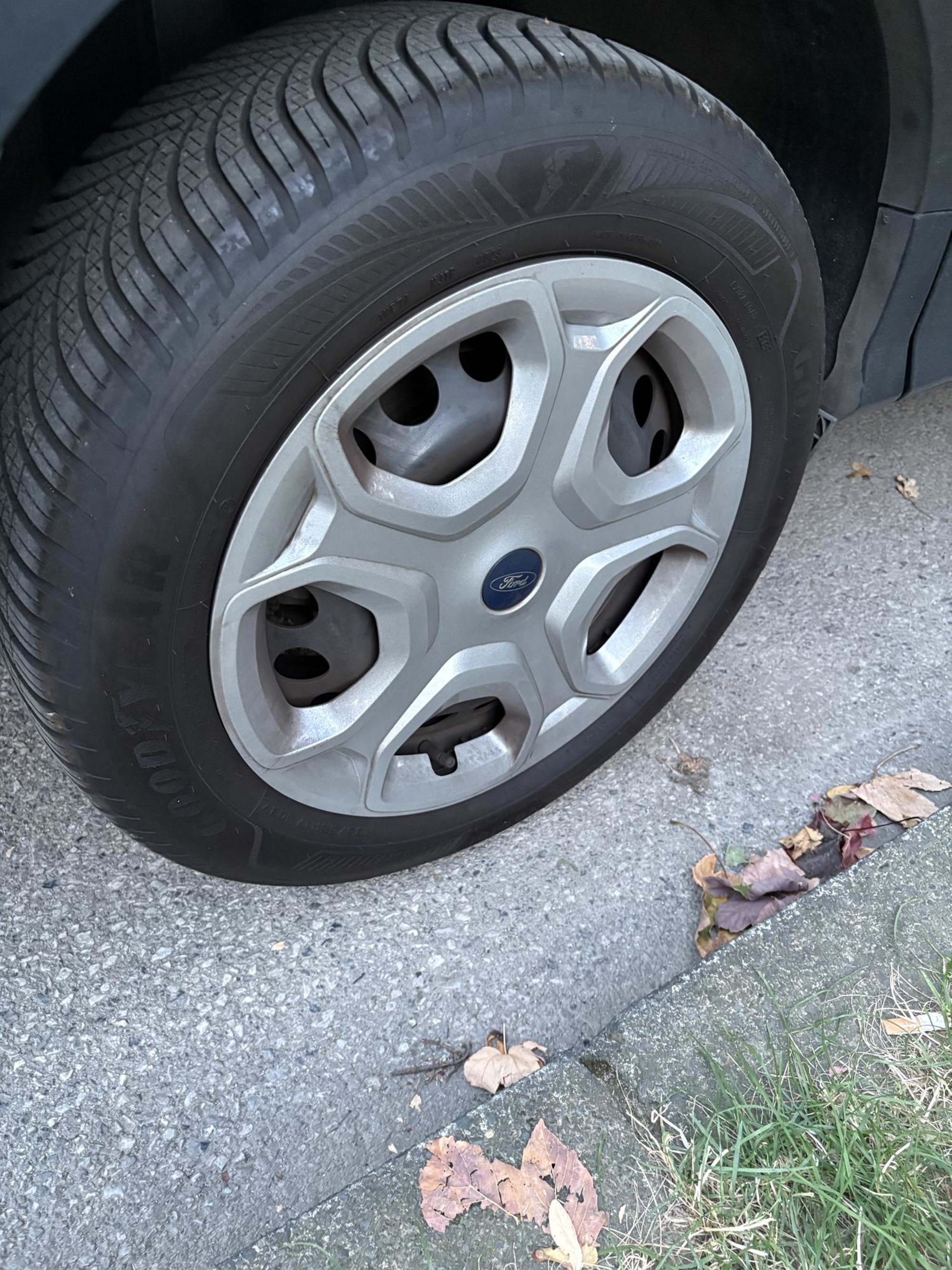Ford Kuga 1.5 tdci, fotografija 4