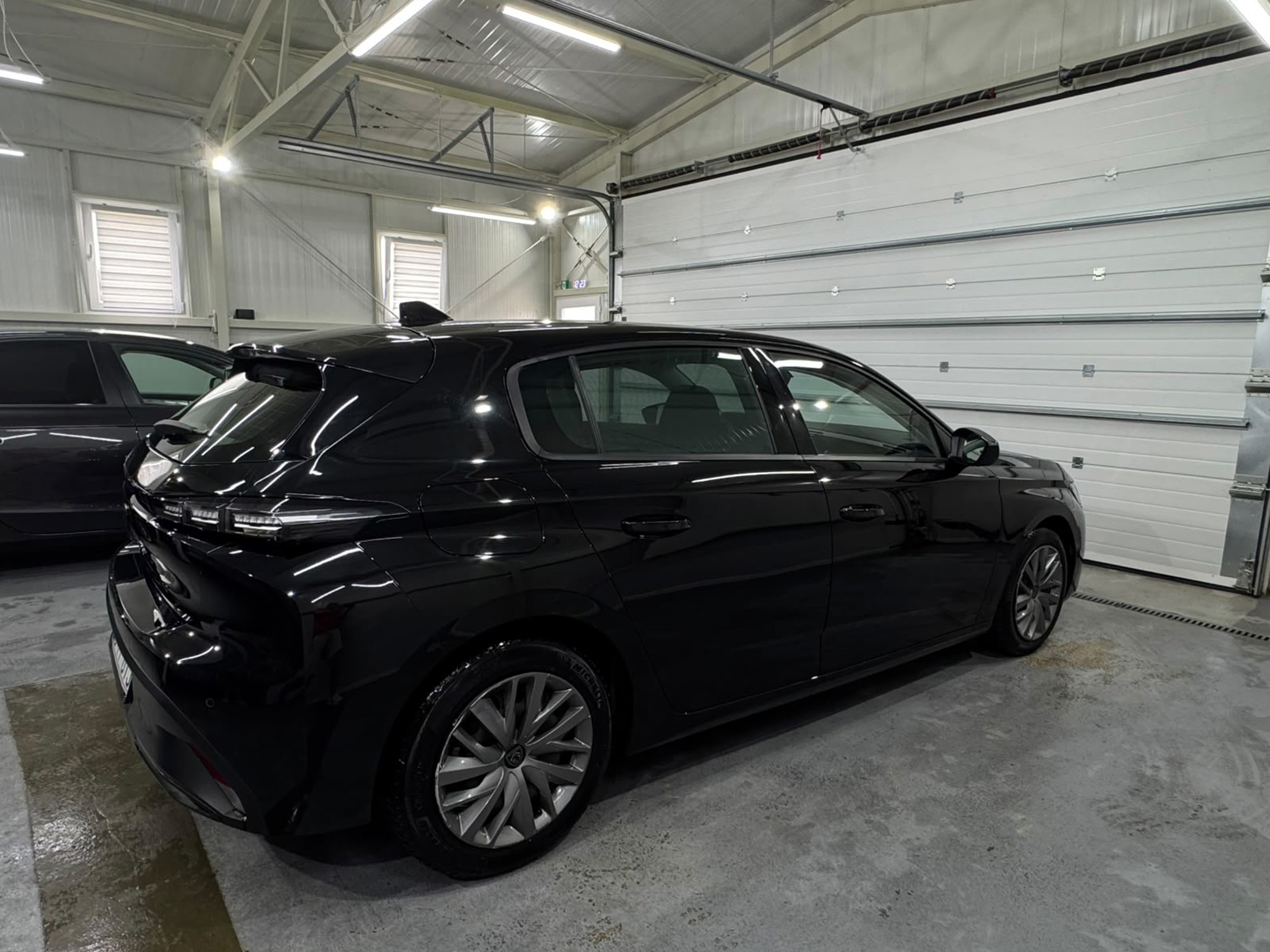 Peugeot 308 1.2 PureTech 110 ks, fotografija 2