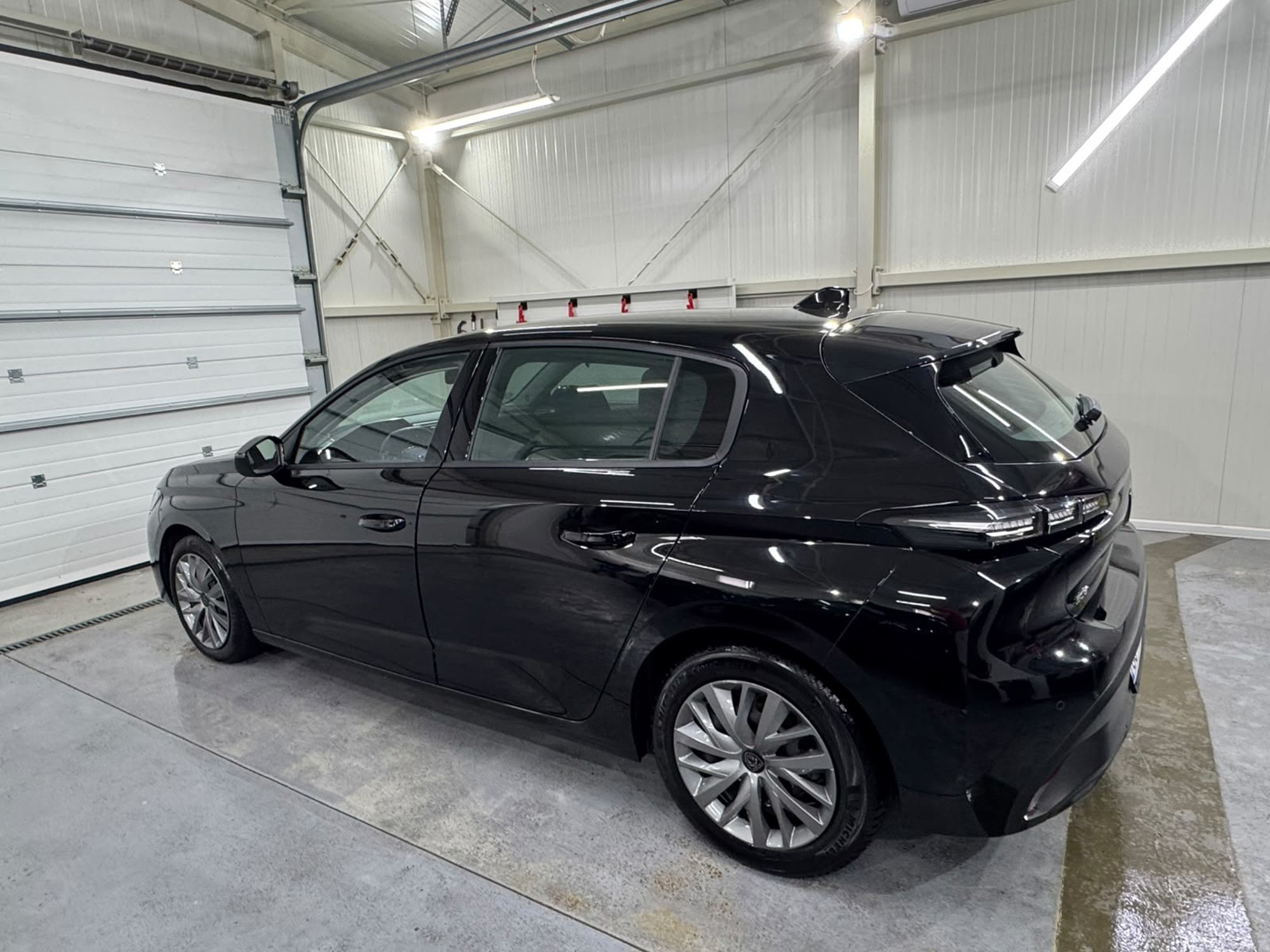 Peugeot 308 1.2 PureTech 110 ks, fotografija 4